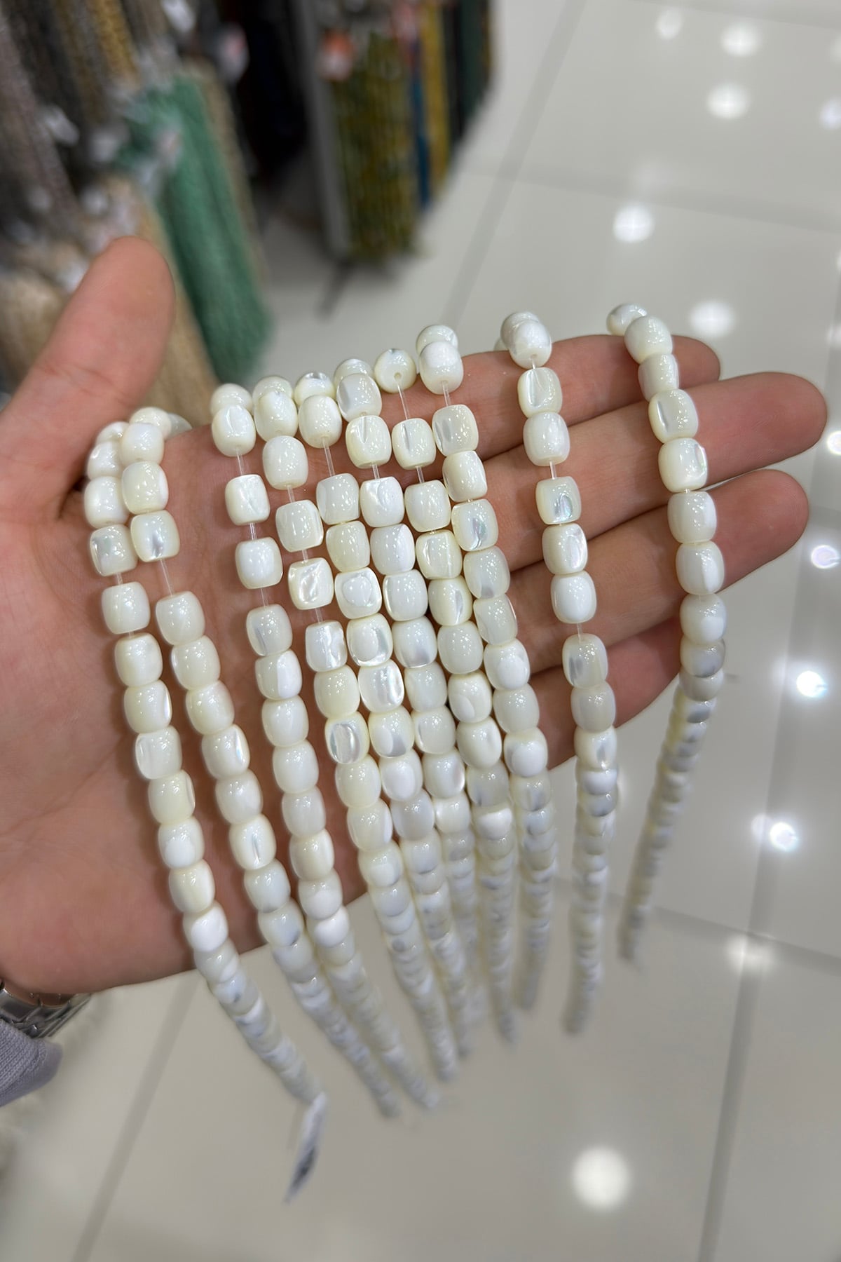 Sedef Taşı Silindir Kesim Beyaz 8x8mm Doğal Taş Dizi