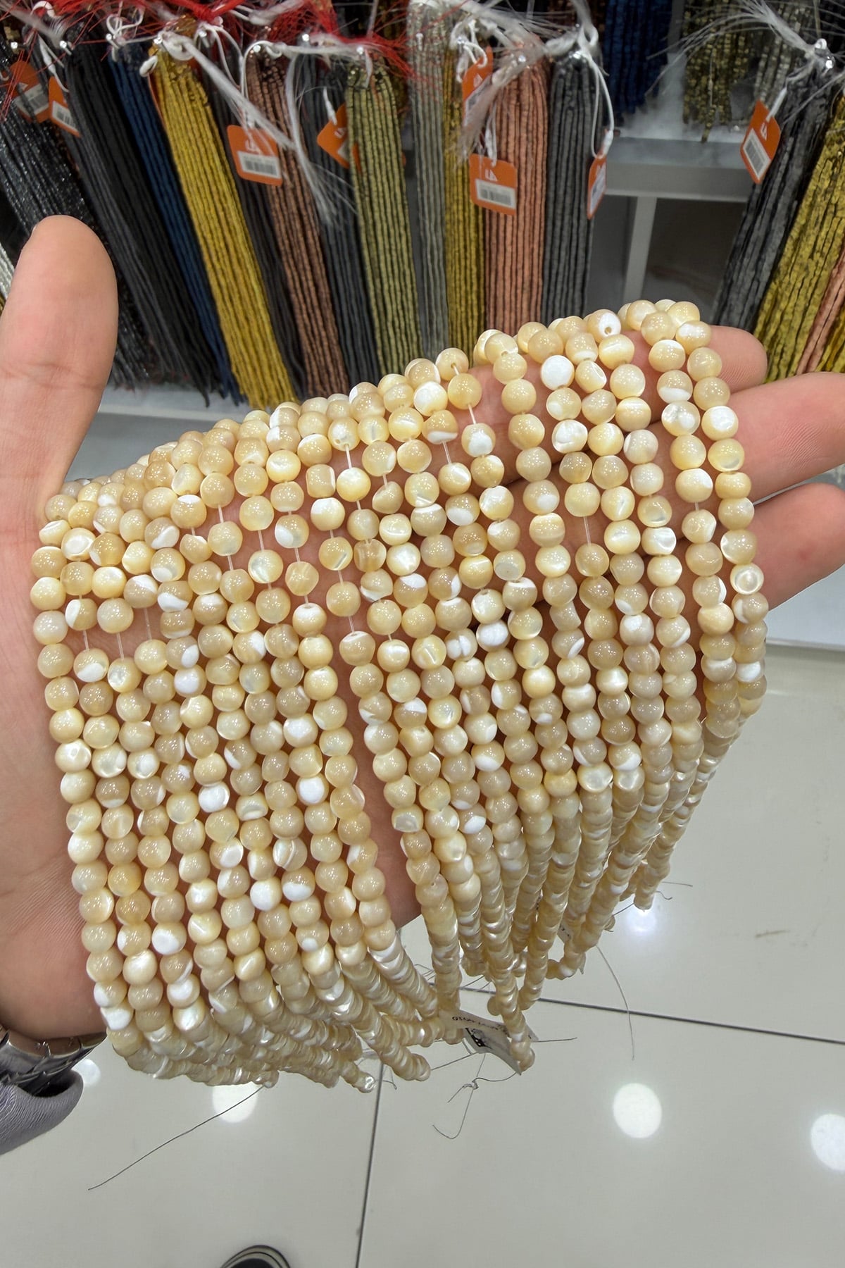 Sedef Doğal Taş Parlak Kahverengi Küre Kesim 6mm Dizi [Ab+]