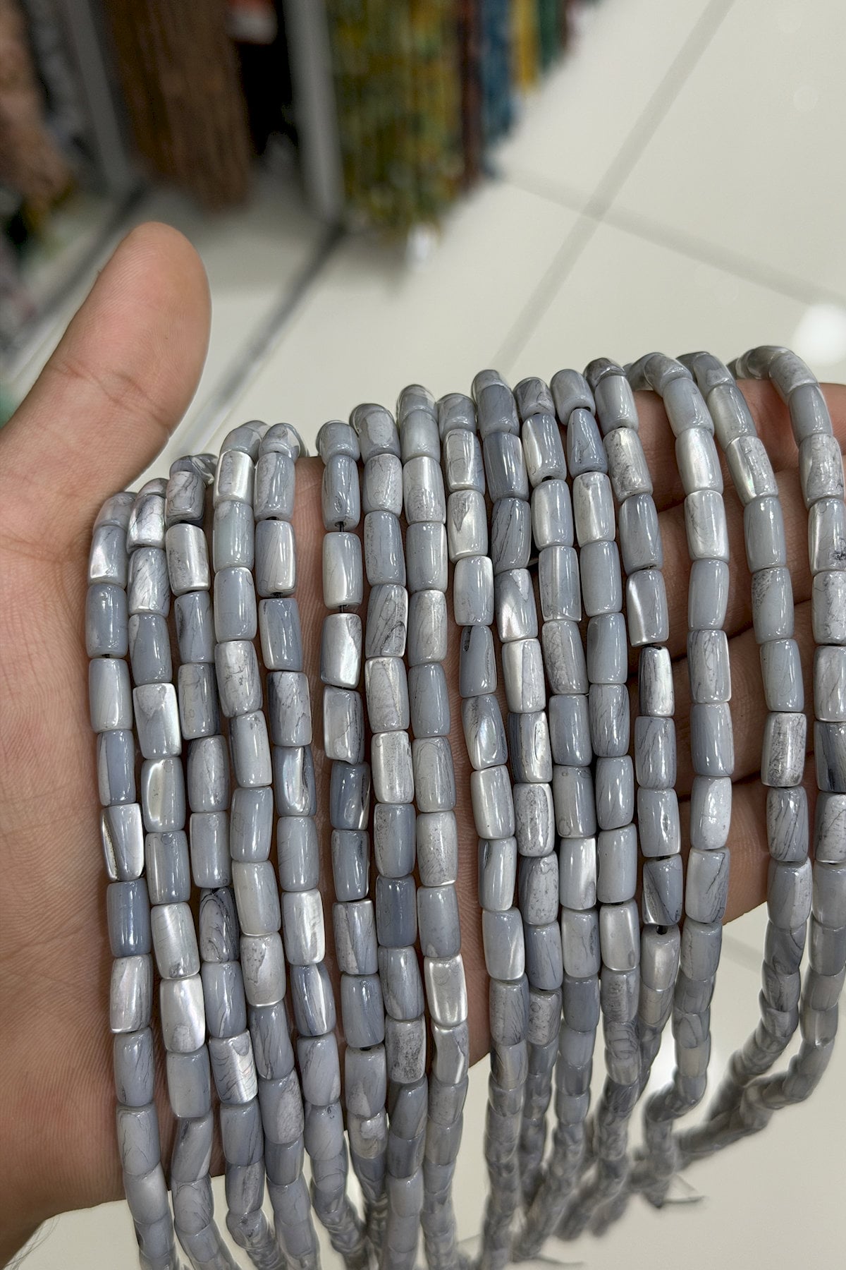 Sedef Taşı Silindir Kesim Parlak Gri 6x10mm Doğal Taş Dizi [AA]