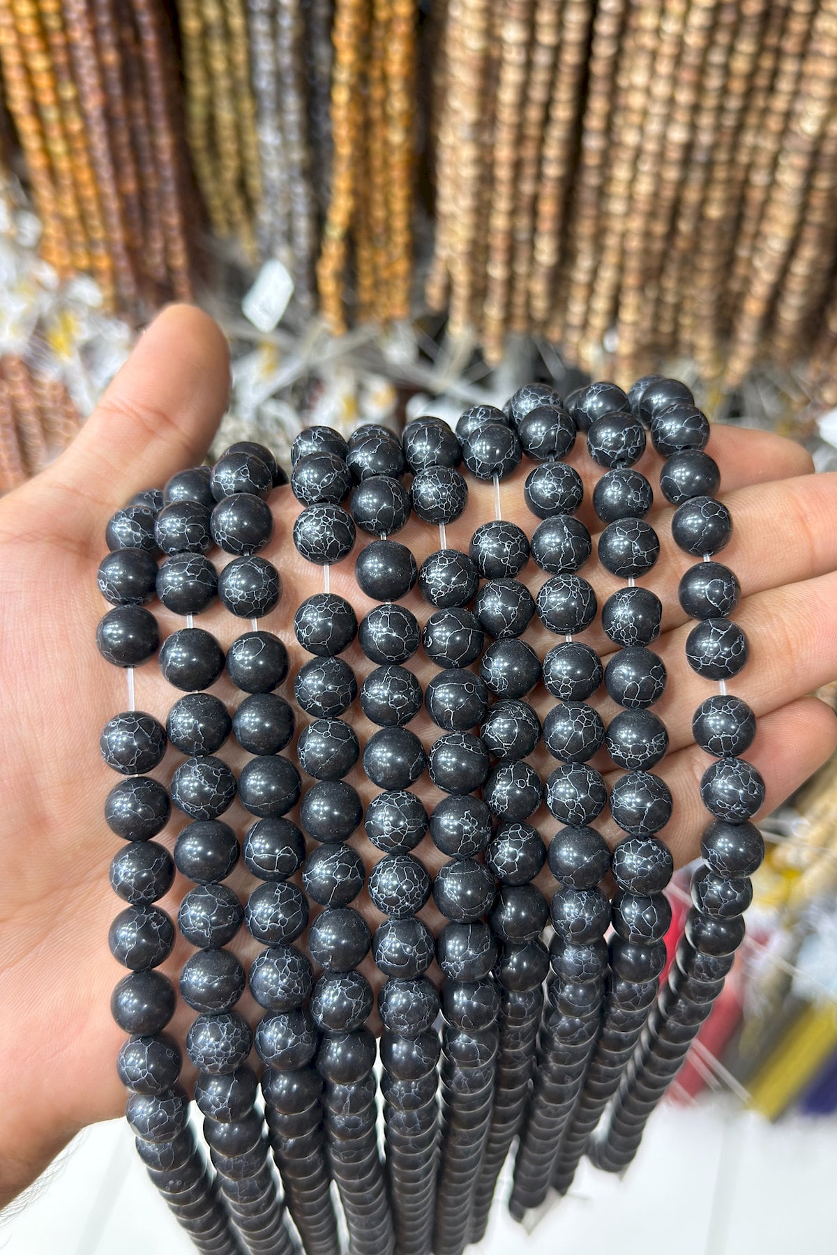 Sıkma Havlit Taşı Küre Kesim Parlak Siyah 10mm Doğal Taş Dizi