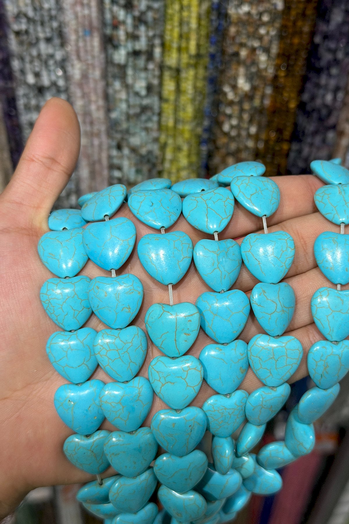 Turquoise Squeezing Natural Stone Heart Cut 20mm String Of Beads