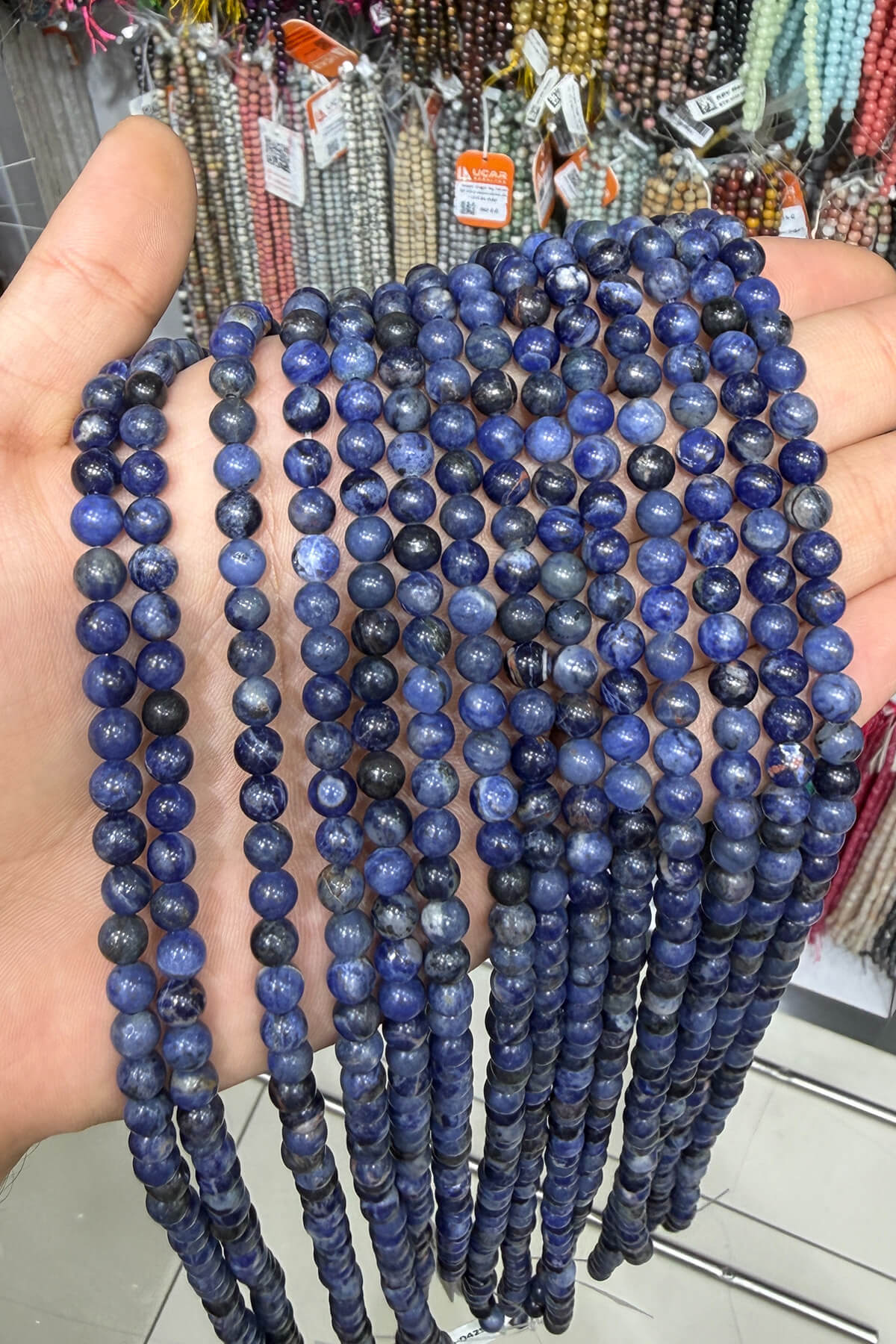 Sodalit Taşı Küre Kesim Parlak 6mm Doğal Taş Dizi