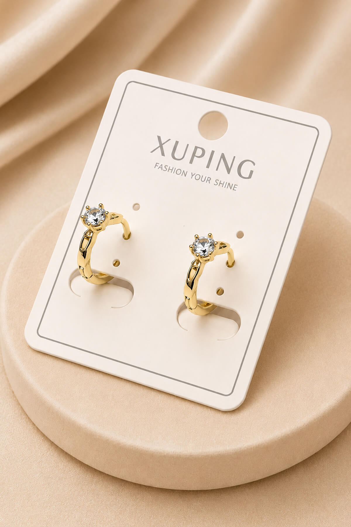 Xuping Burgu Formlu Tektaşlı Altın Renk Halka Küpe