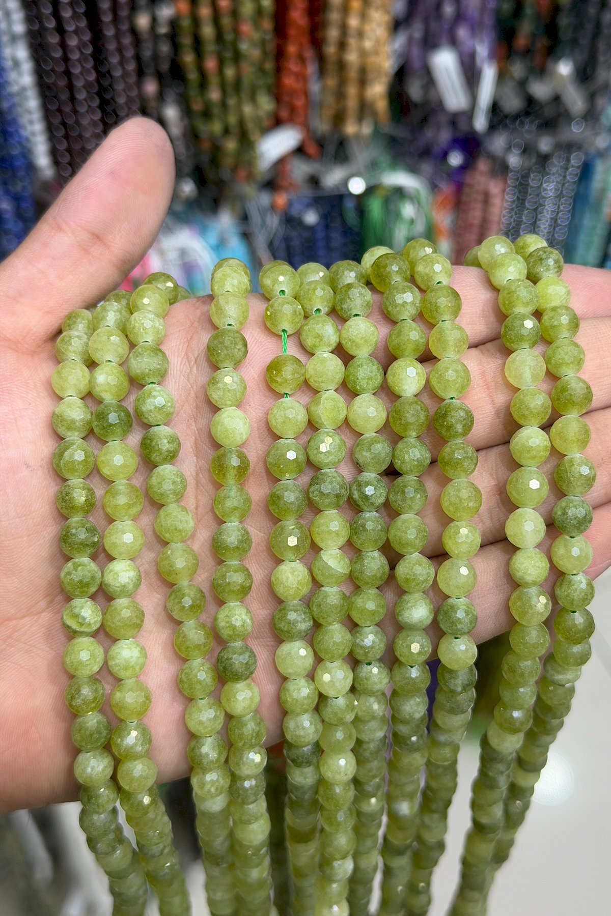 Garnet Doğal Taş Yeşil Özel Kesim 8mm Dizi