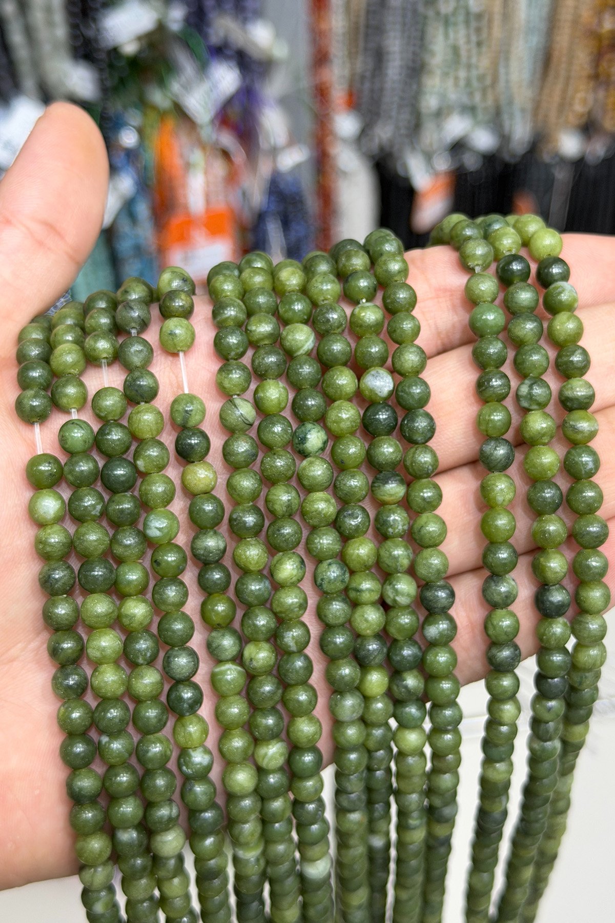Yeşim Taşı Küre Kesim Parlak 6mm Doğal Taş Dizi [C+]