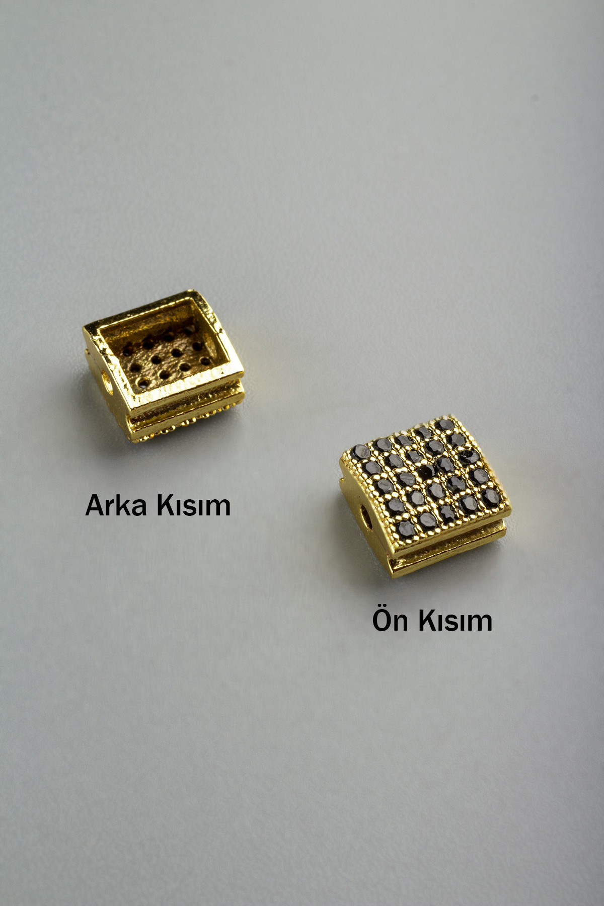 Zirkon Gold Kare Kanallı Tek Delik Aparat 7x7mm