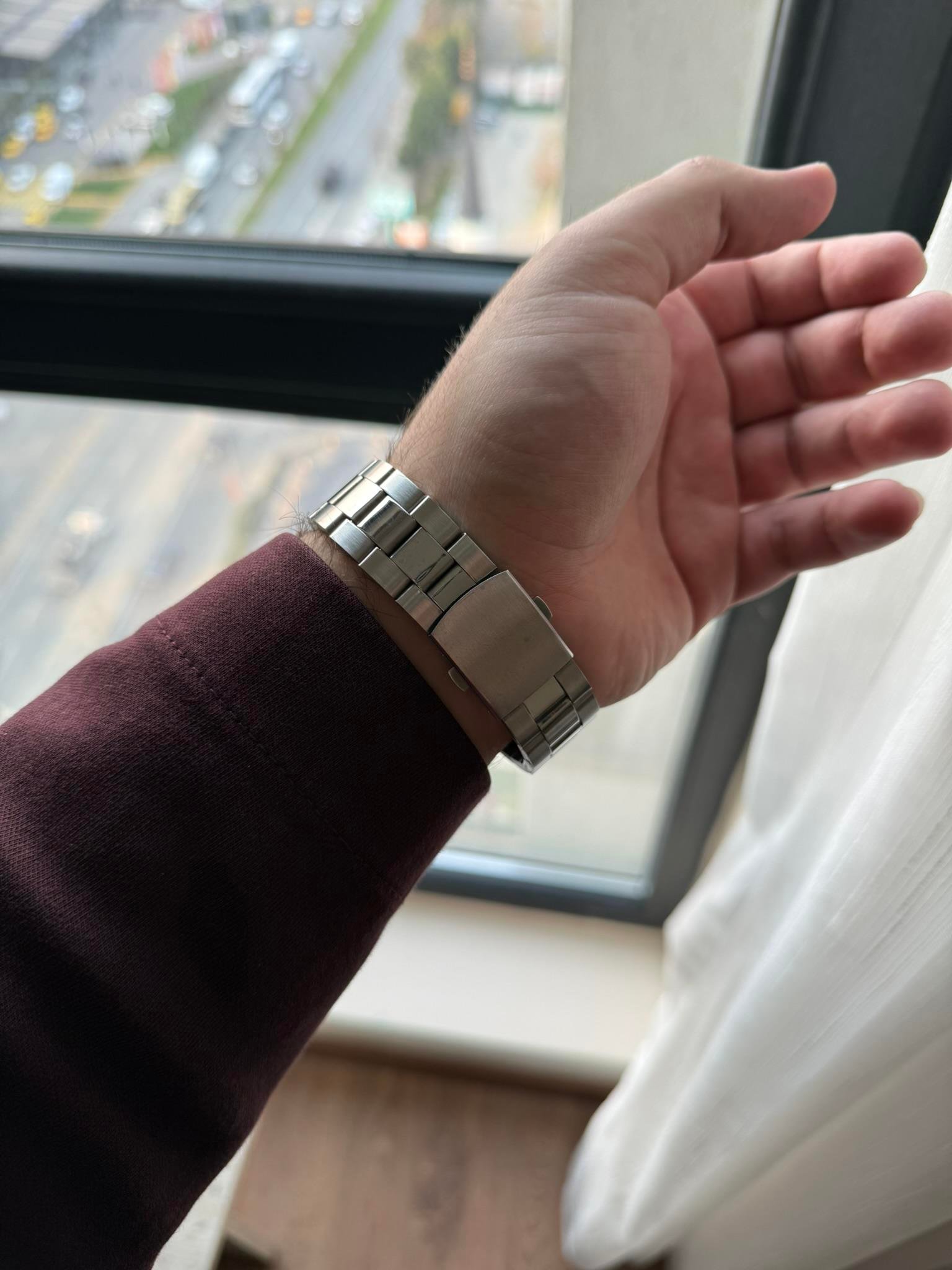 Cityne Muadil Model Takvimli Erkek Kol Saati Gümüş (Sarı Kadran)