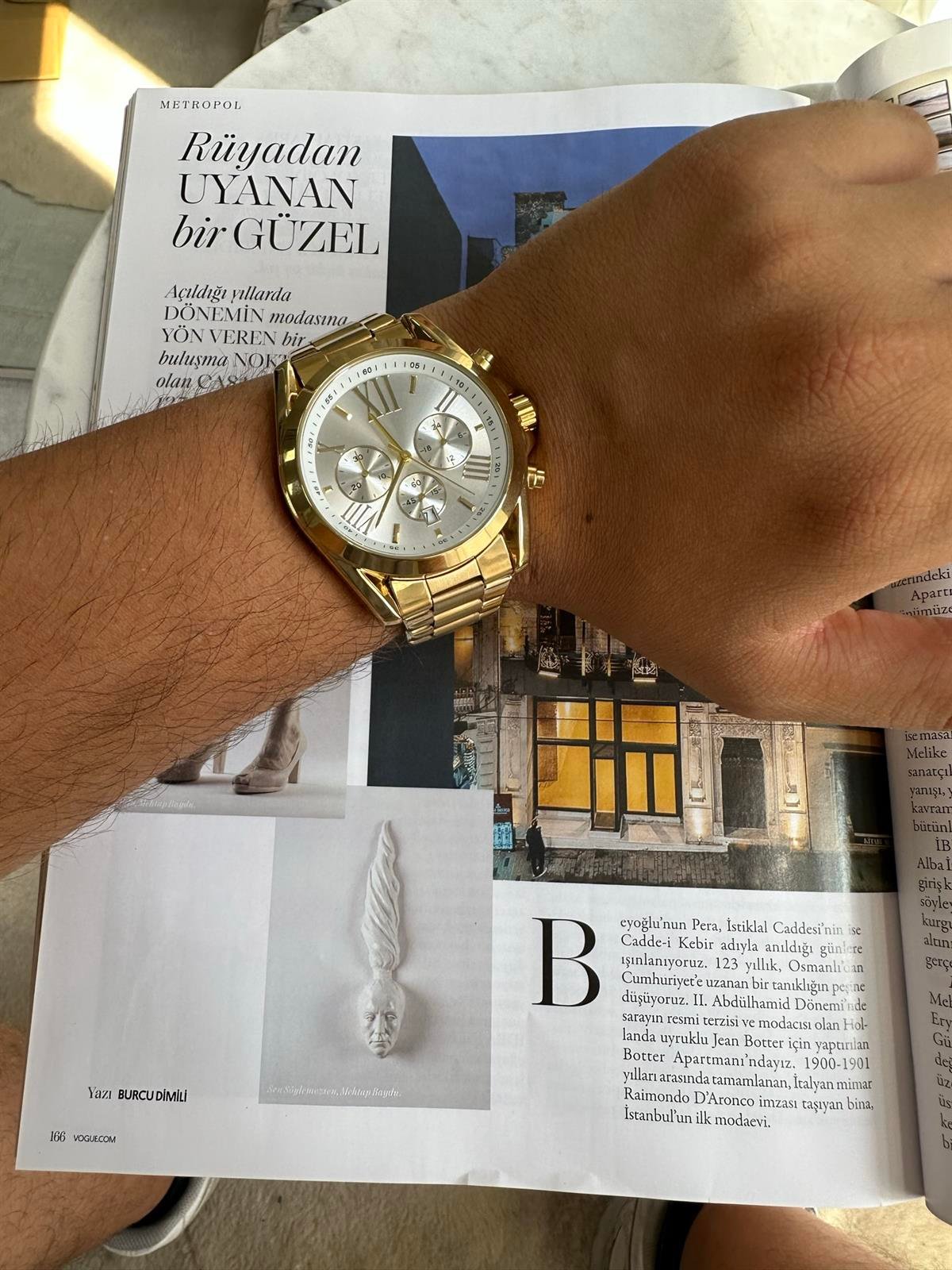Premium Kadran Tasarımlı Gold Renk Erkek Kol Saati