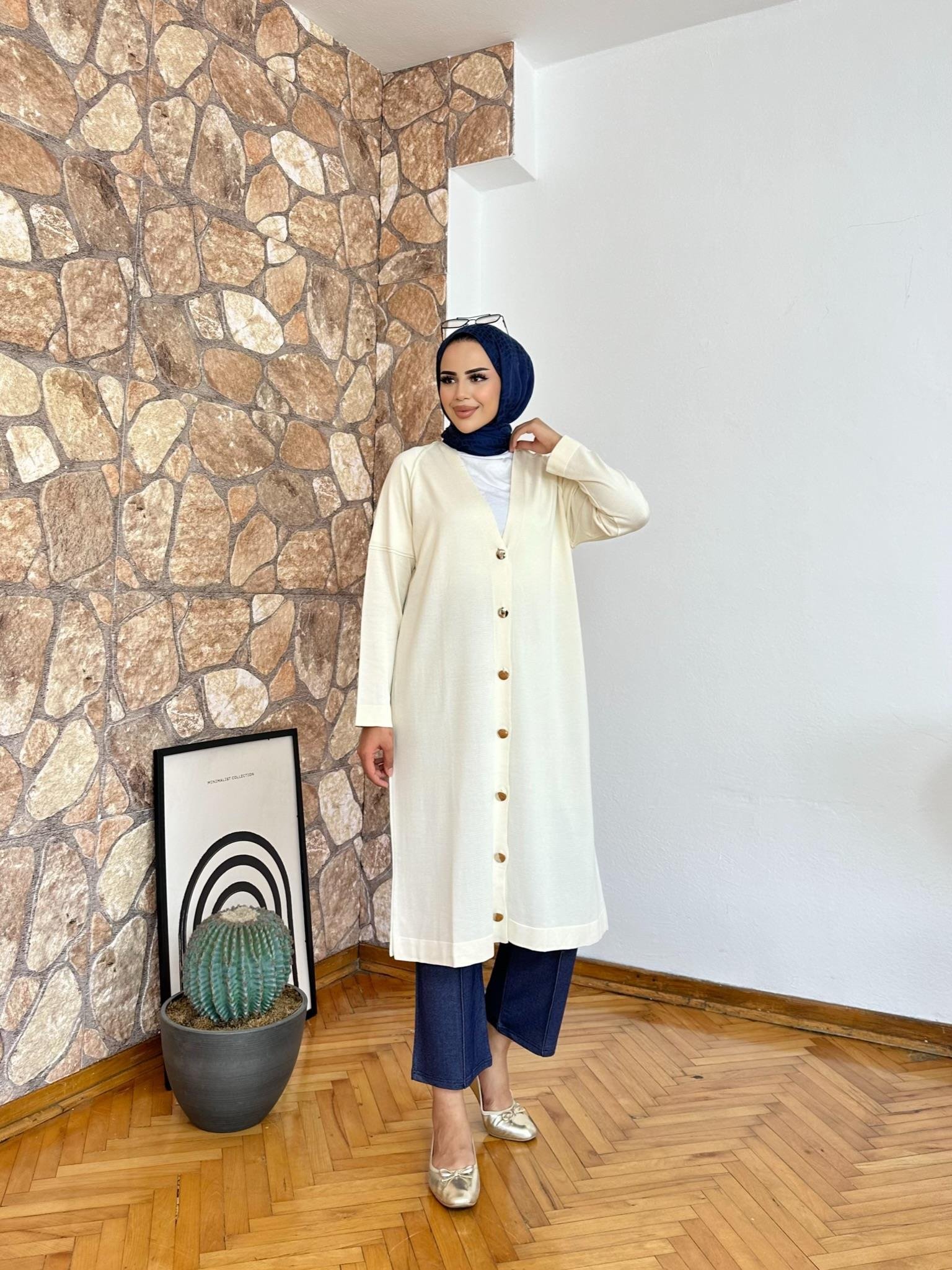 Kolej Hırka Krem
