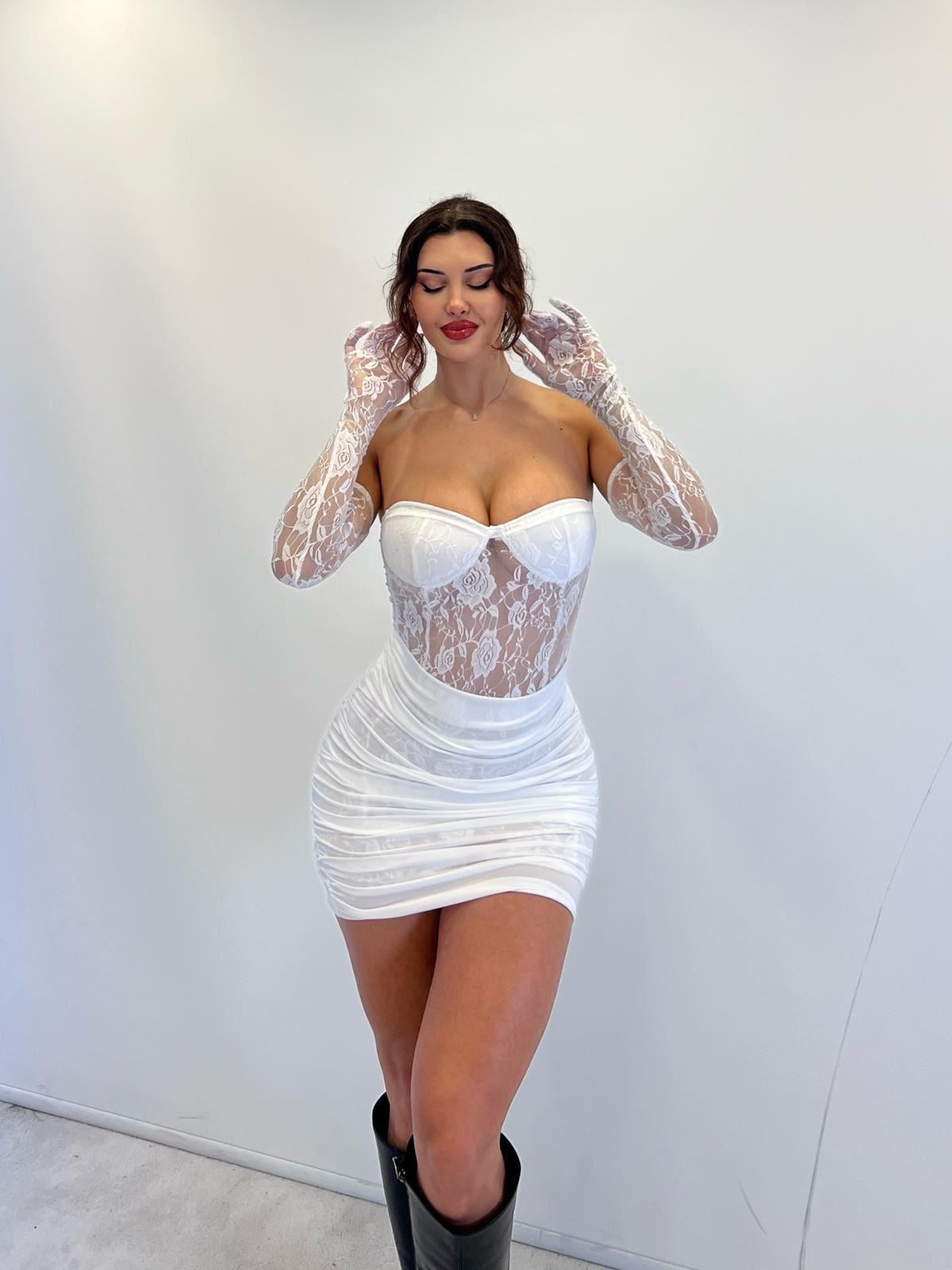 Beyaz Straplez Eldivenli Dantelli Mini Elbise