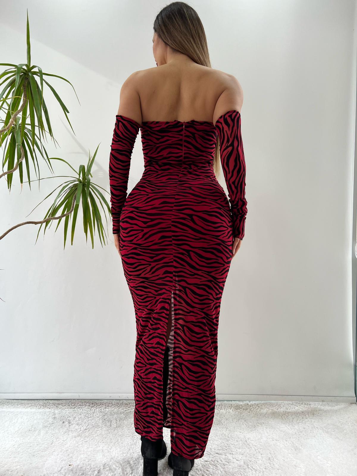 KIRMIZI TÜL ÜZERİ FLOG BASKILI ZEBRA DESENLİ
