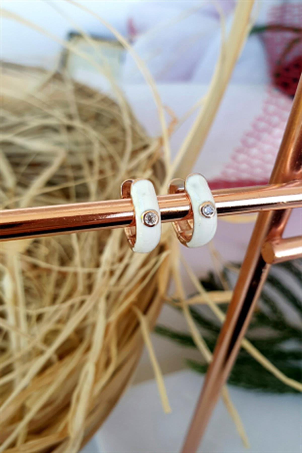 Beyaz Mineli Gümüş Halka Küpe