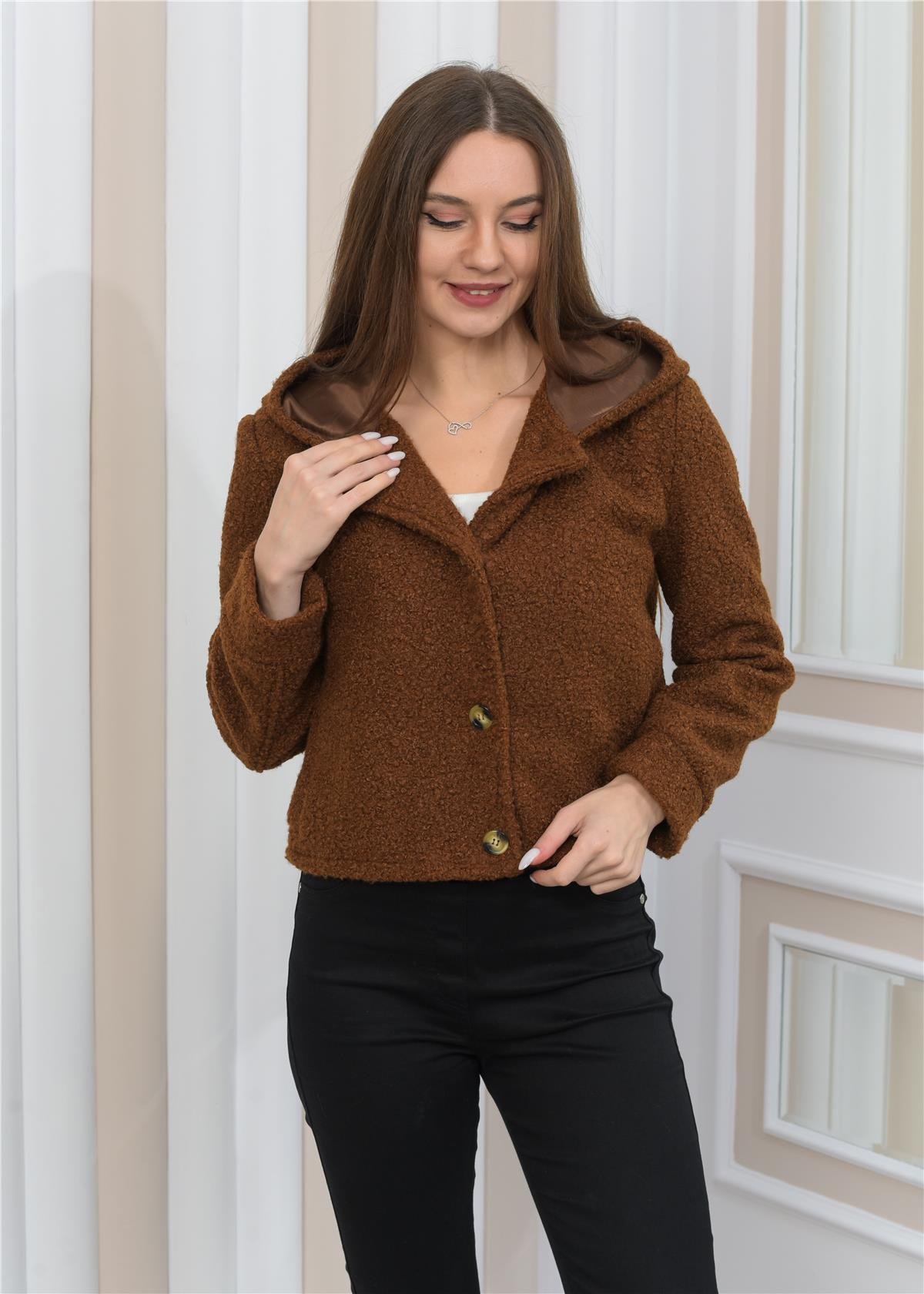 Yeni Sezon Peluş Kıvırcık Crop  Kapşonlu Mont Kahverengi