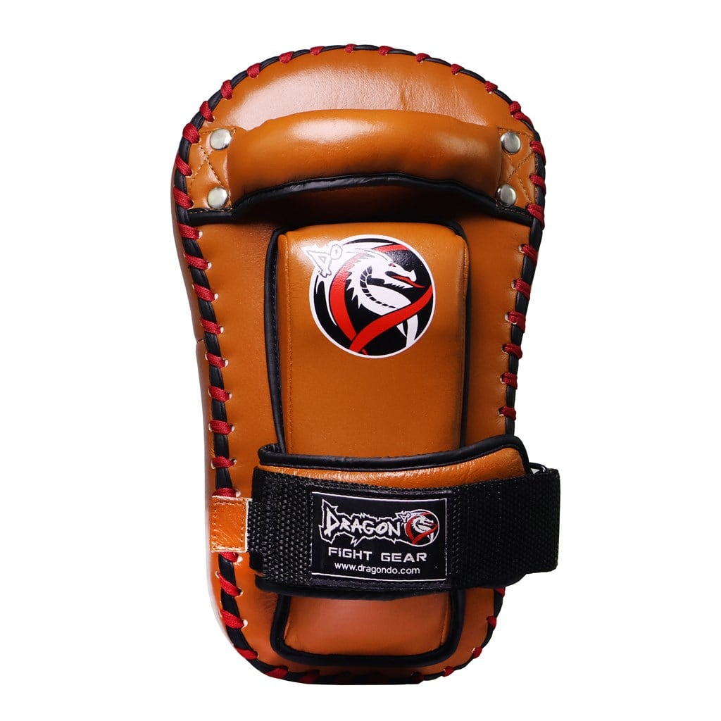 DragonDoDragonDo 40373-L Old Style Thai Pad Hakiki Deri Darbe Yastığı I Boksshop.comDragonDo 40373-L Old Style Thai Pad Hakiki Deri Darbe Yastığı