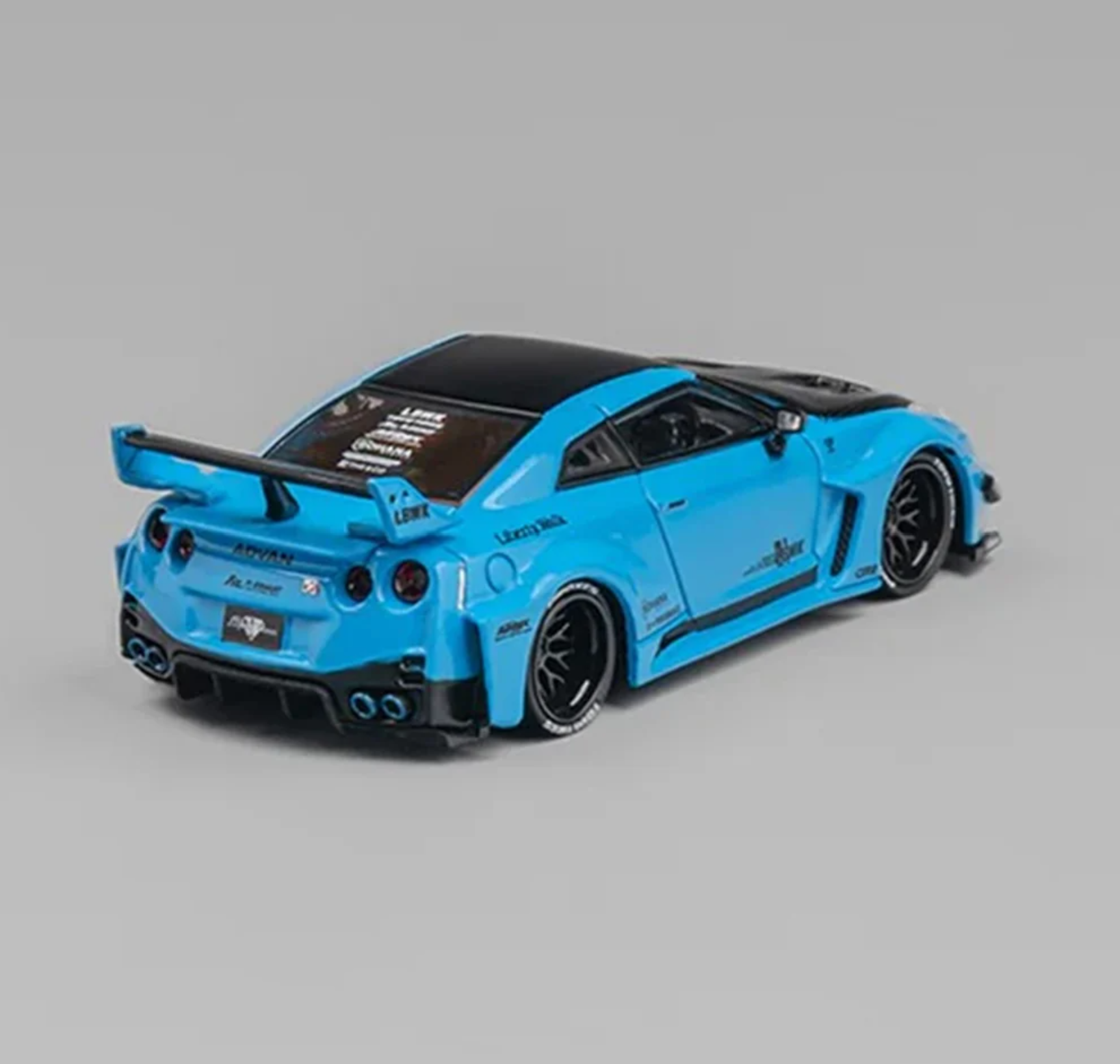 CM Model Nissan 35GT-RR LB-Silhouette Works GT (r35) Blue