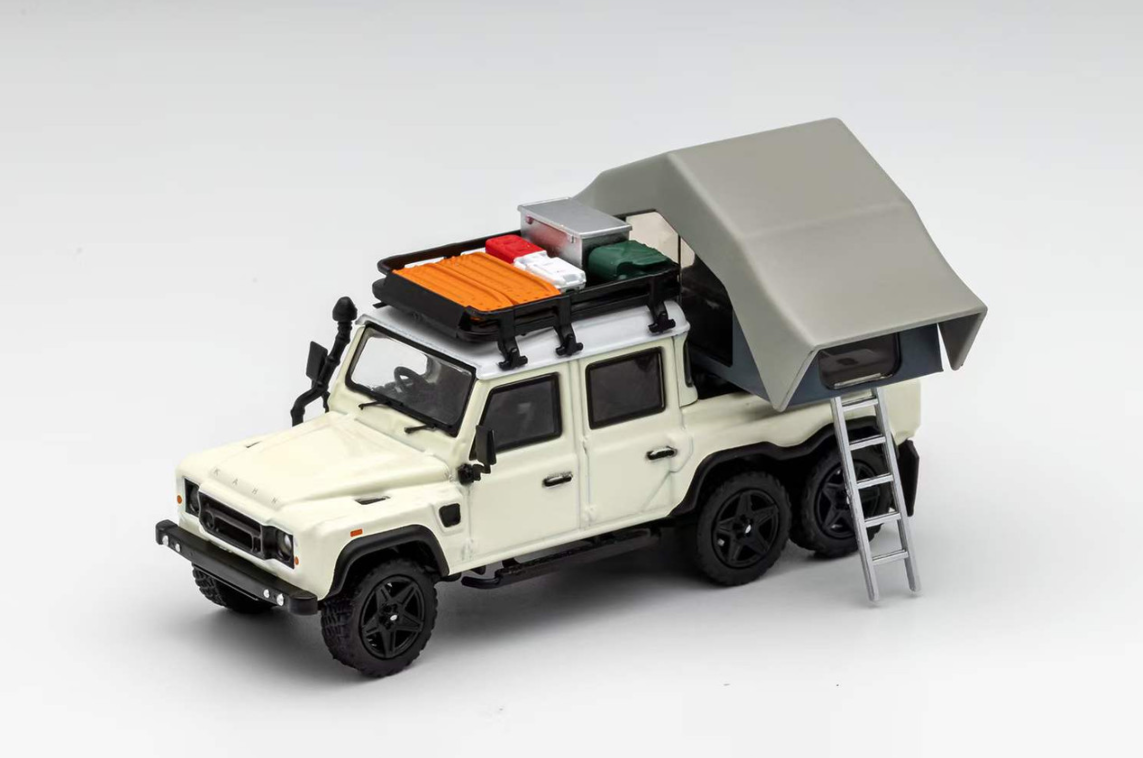 GCD Land Rover Defender 6x6 camping white