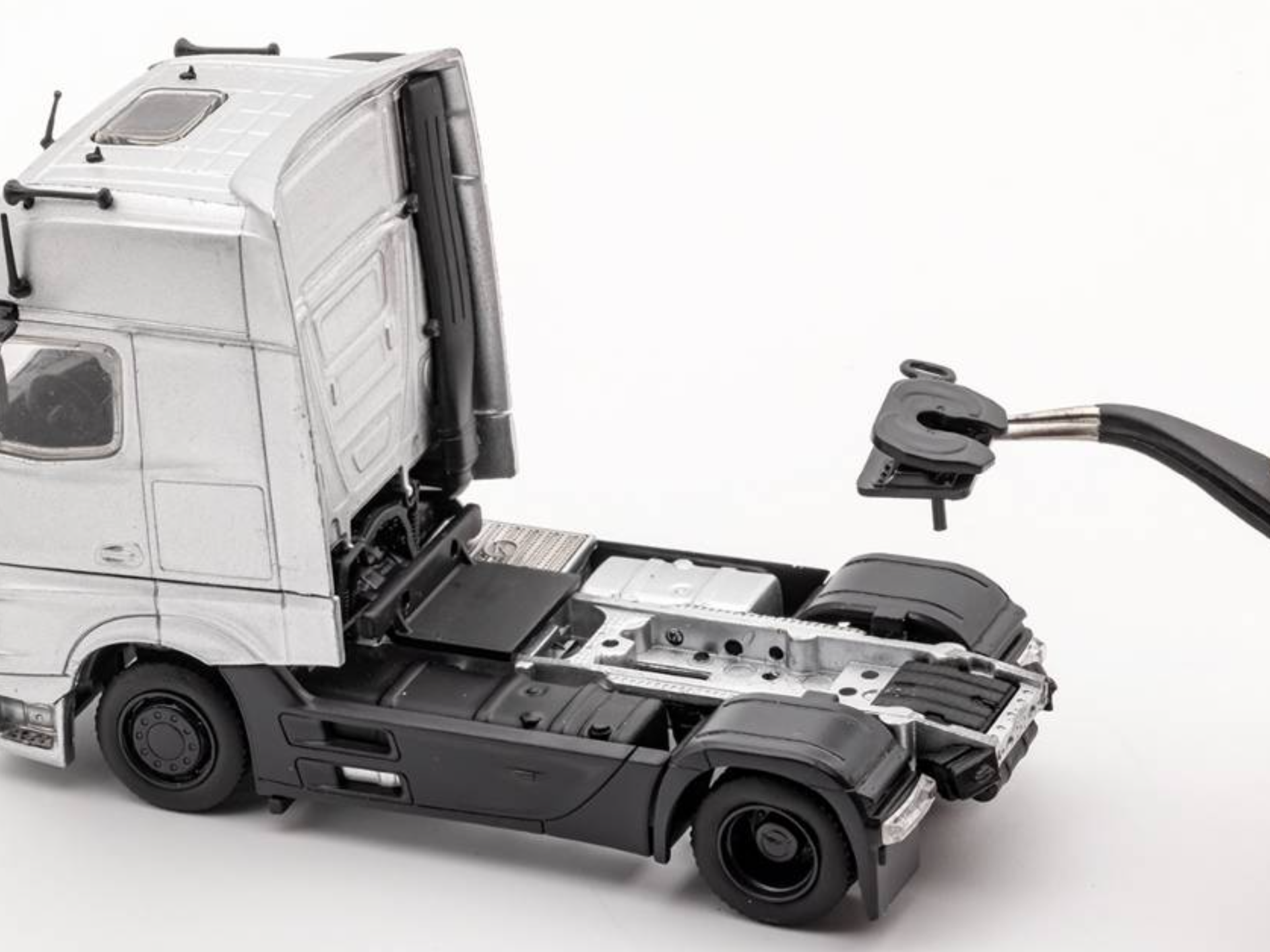 GCD Mercedes AMG Actros Gigaspace 4x2 Sattelzugmaschine Araç Taşıyıcı Silver