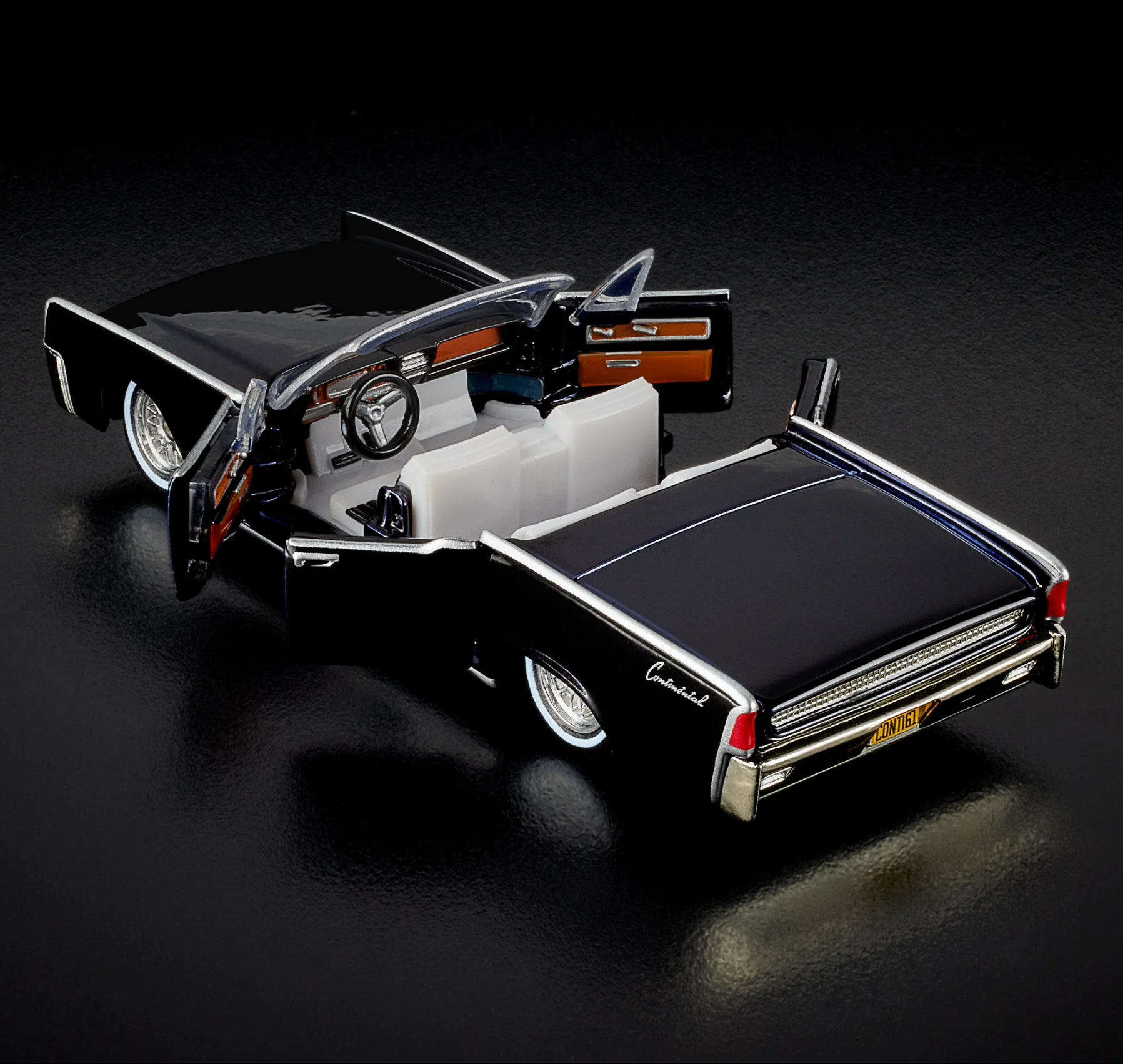 Hot Wheels Collectors RLC Exclusive Lincoln Continental hmy24