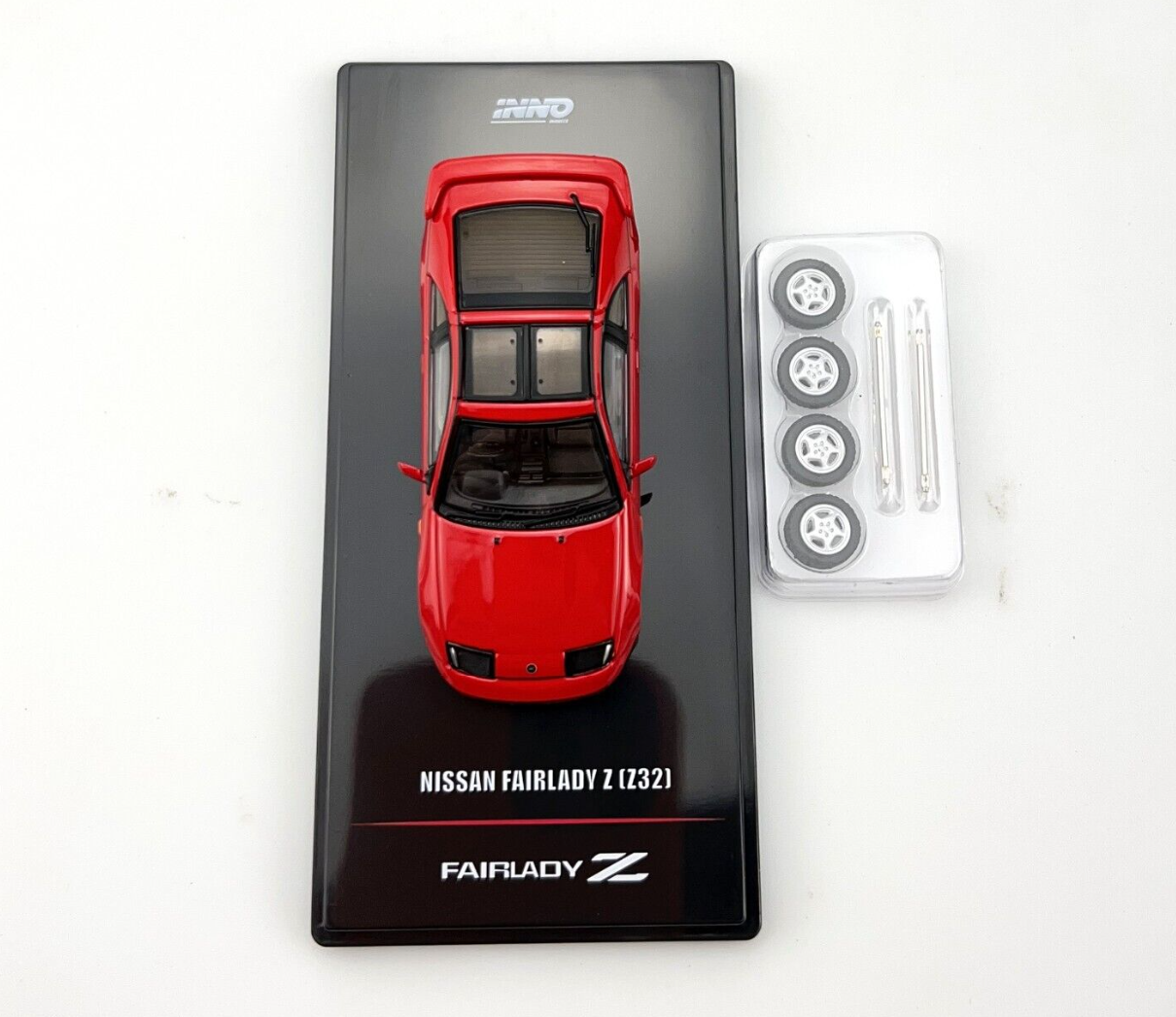İNNO64 Nissan Fairlady Z Z32 Aztec Red With Extra Wheels
