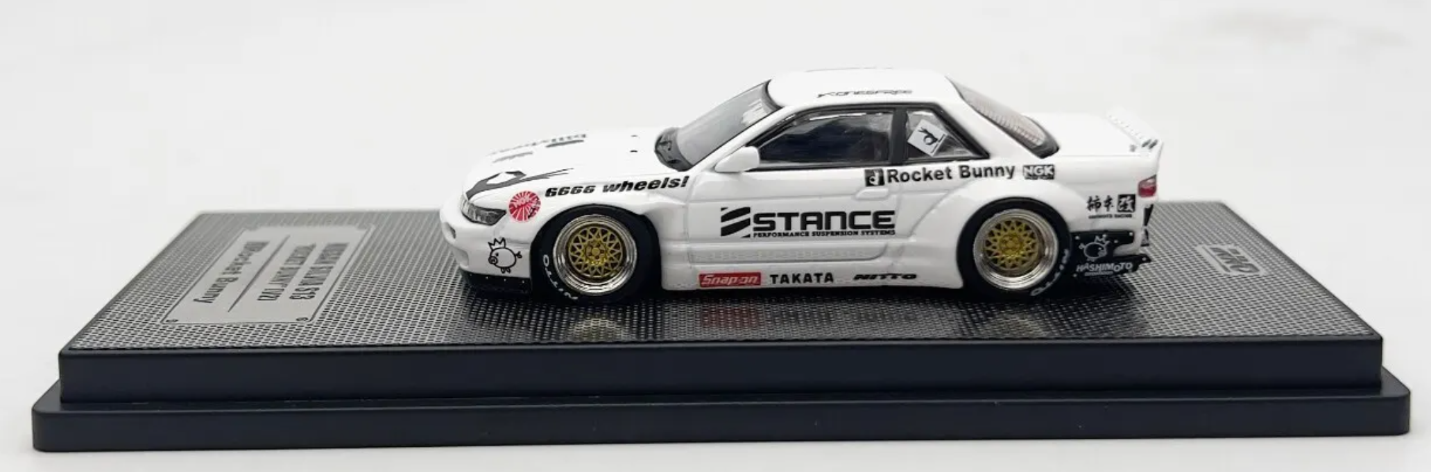 İNNO64 Nissan Silvia S13 V2 Pandem Rocket Bunny White