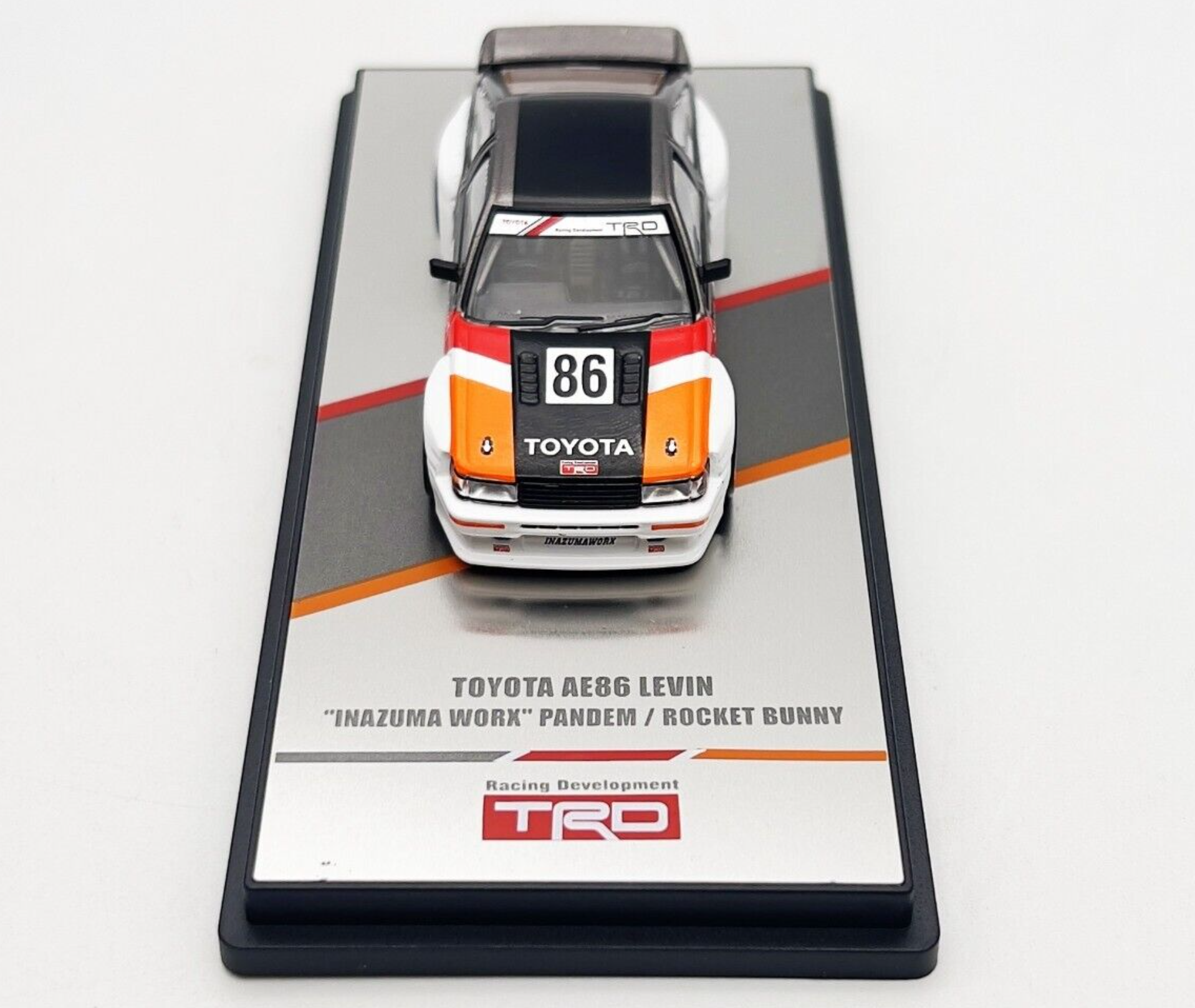 İNNO64 Toyota AE86 Levin inazuma worx pandem rocket bunny