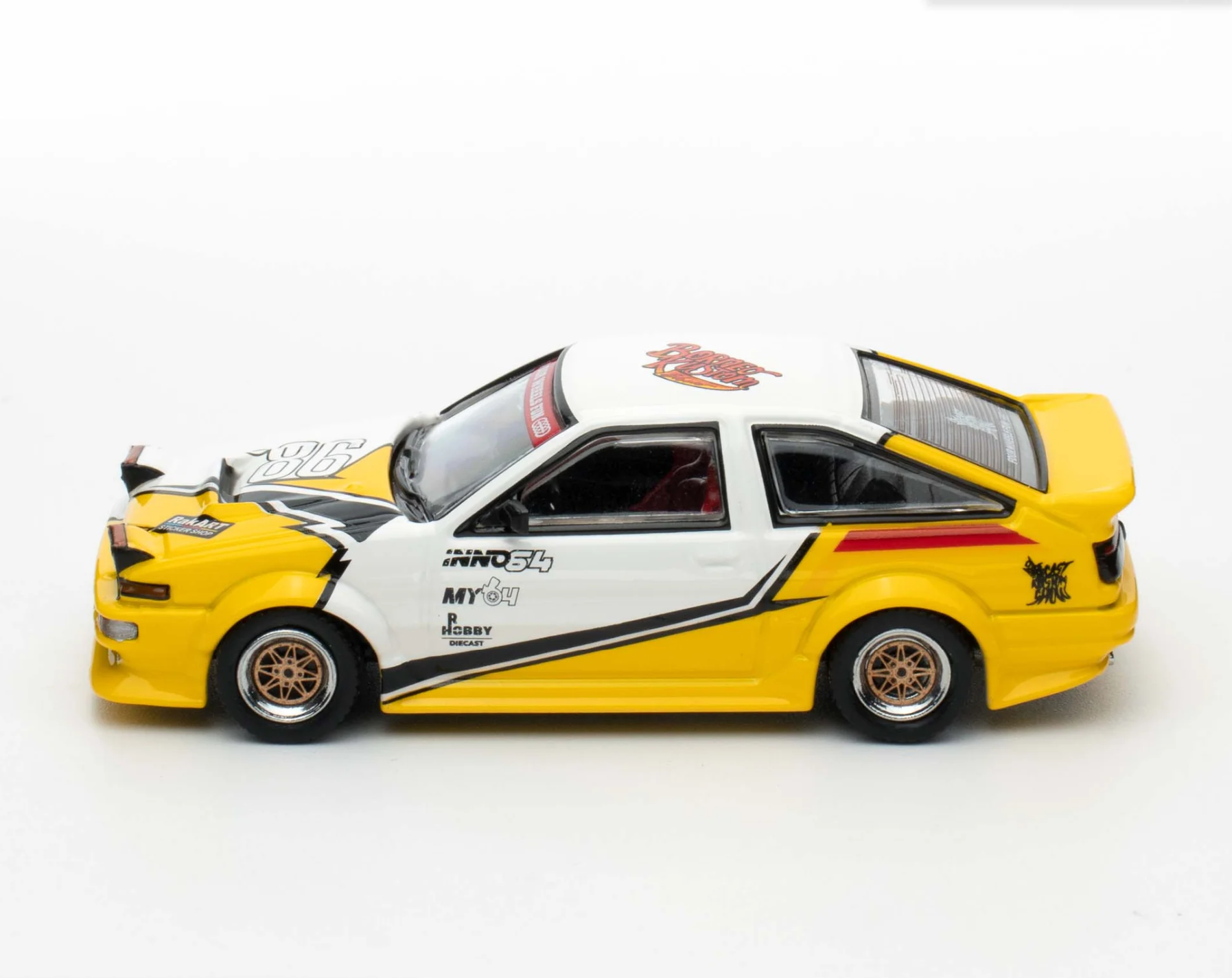 İNNO64 Toyota Sprinter Trueno AE86 Brunei Diecast Kustom Show 2024