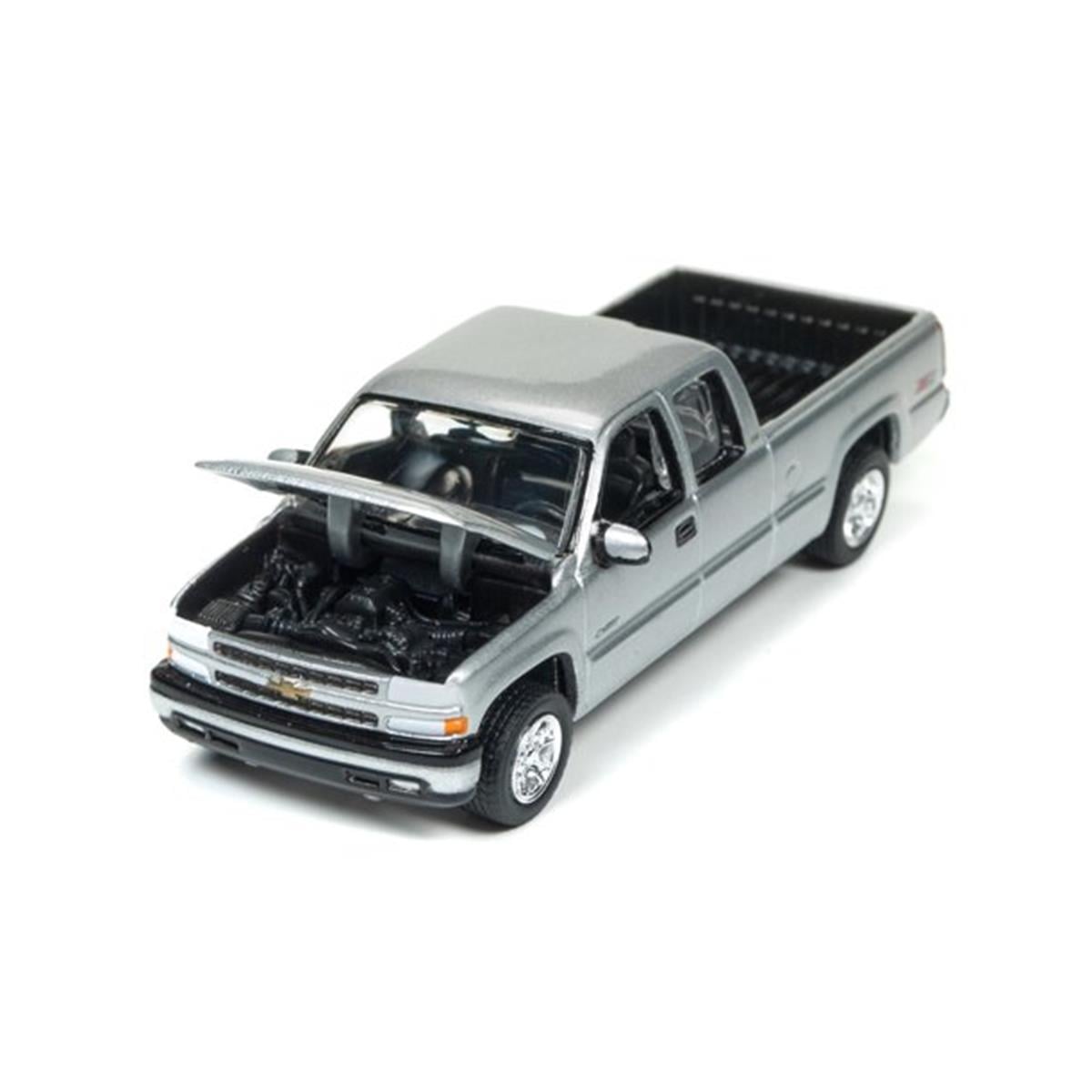Johnny Lightning 2002 Chevrolet Silverado Truck with Boat + Trailer 