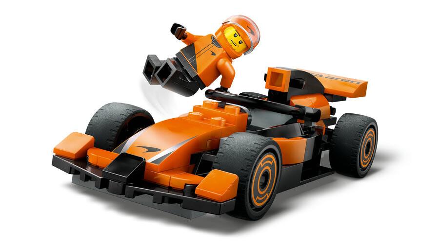 LEGO® City McLaren Yarış Arabalı F1® Sürücüsü