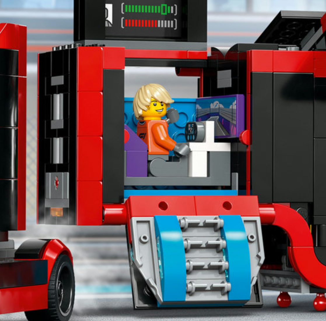 LEGO® RB20 ve AMR24 F1 Arabalı F1 Kamyonu 60445
