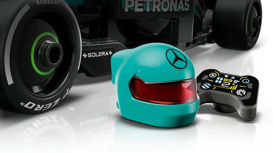 LEGO® Speed Champions Mercedes-AMG F1® W15 Yarış Arabası