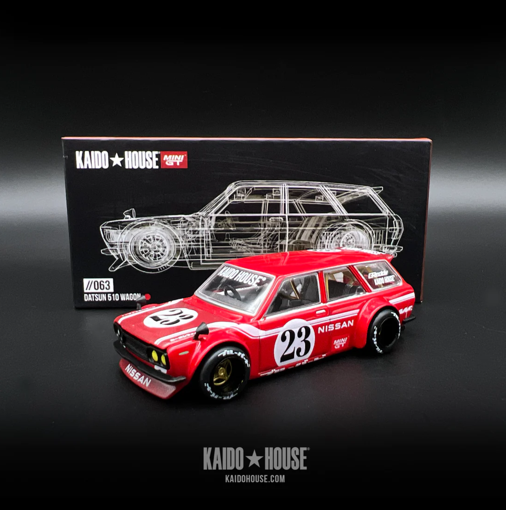 Mini GT Datsun Kaido 510 Wagon Carbon Fiber V2
