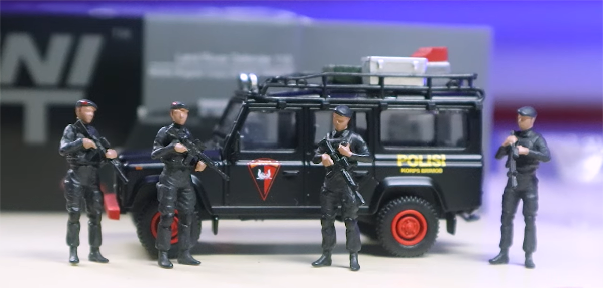 Mini GT Figür Mobile Brigade Corps (Brimob)