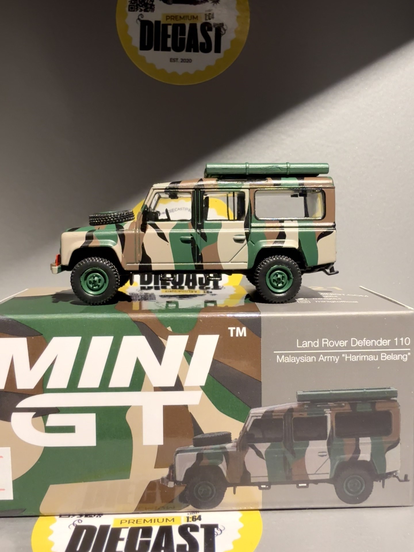 Outlet Mini GT Land Rover Defender 110 Malaysian Army #321