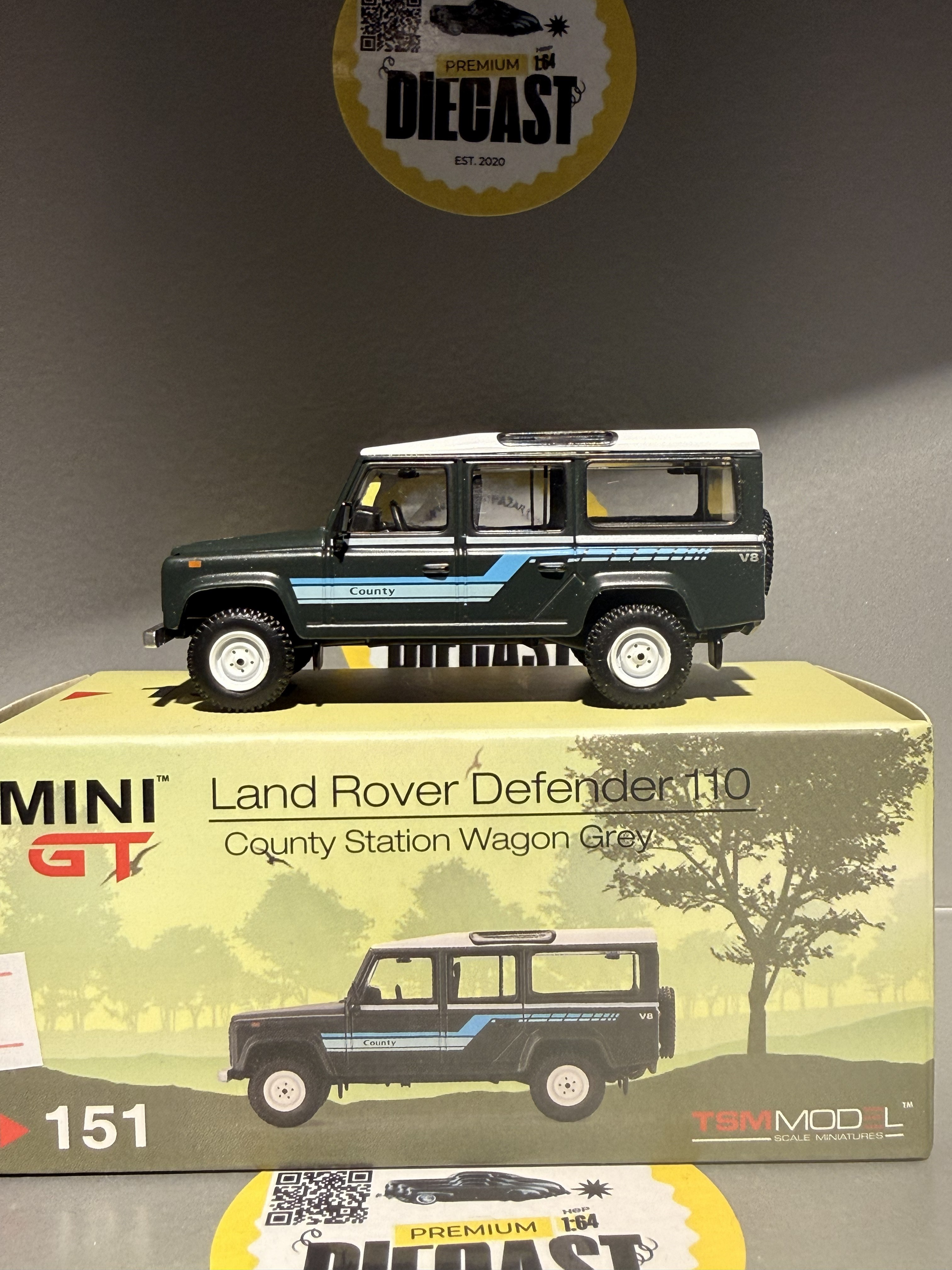 Outlet Mini GT Land Rover Defender 110 County Station Wagon Grey #151