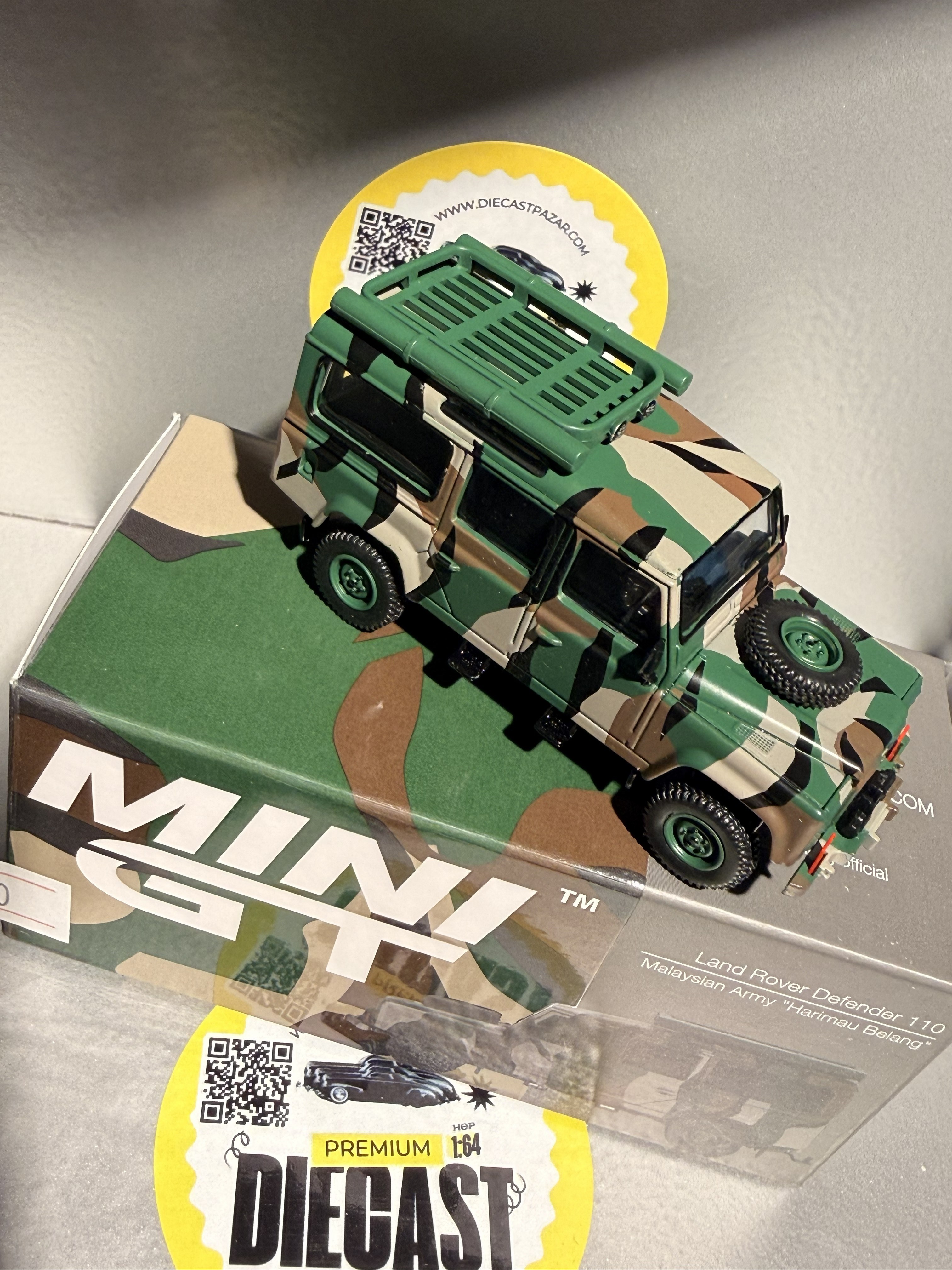 Outlet Mini GT Land Rover Defender 110 Malaysian Army #321