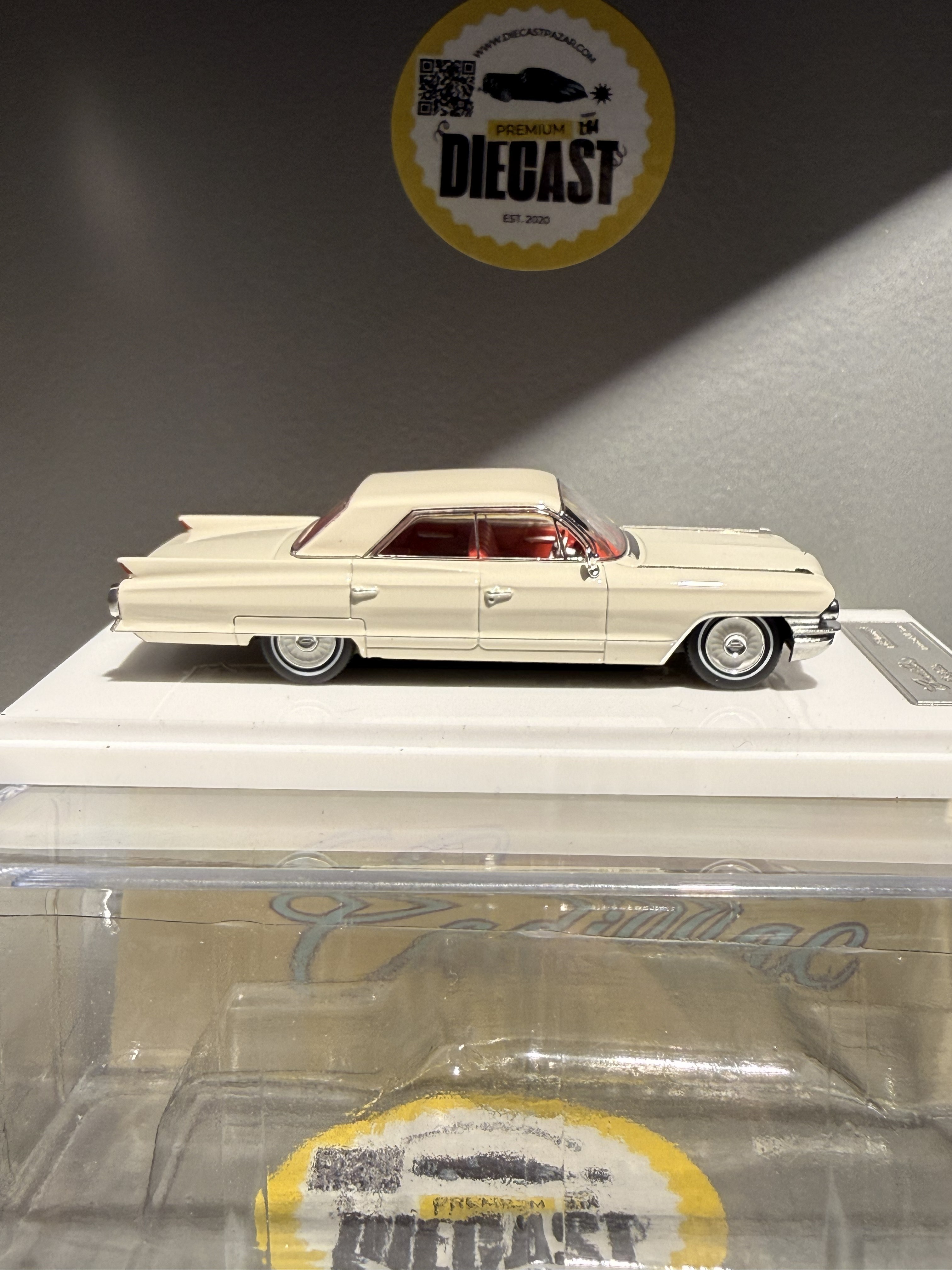 Outlet MK Miniature Cadillac DeVille White