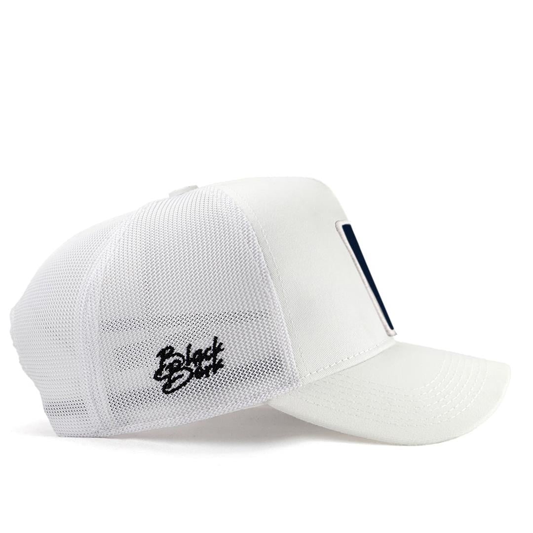 Onvo Scooter Club Beyaz Trucker Şapka + Bench