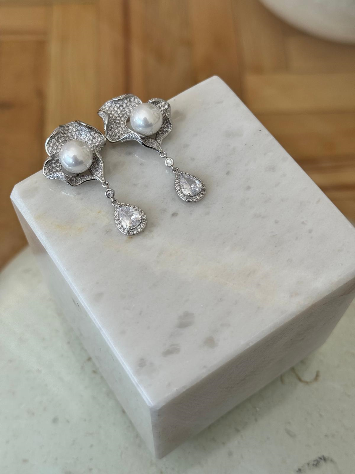 EXCLUSİVE- DAMY KÜPE