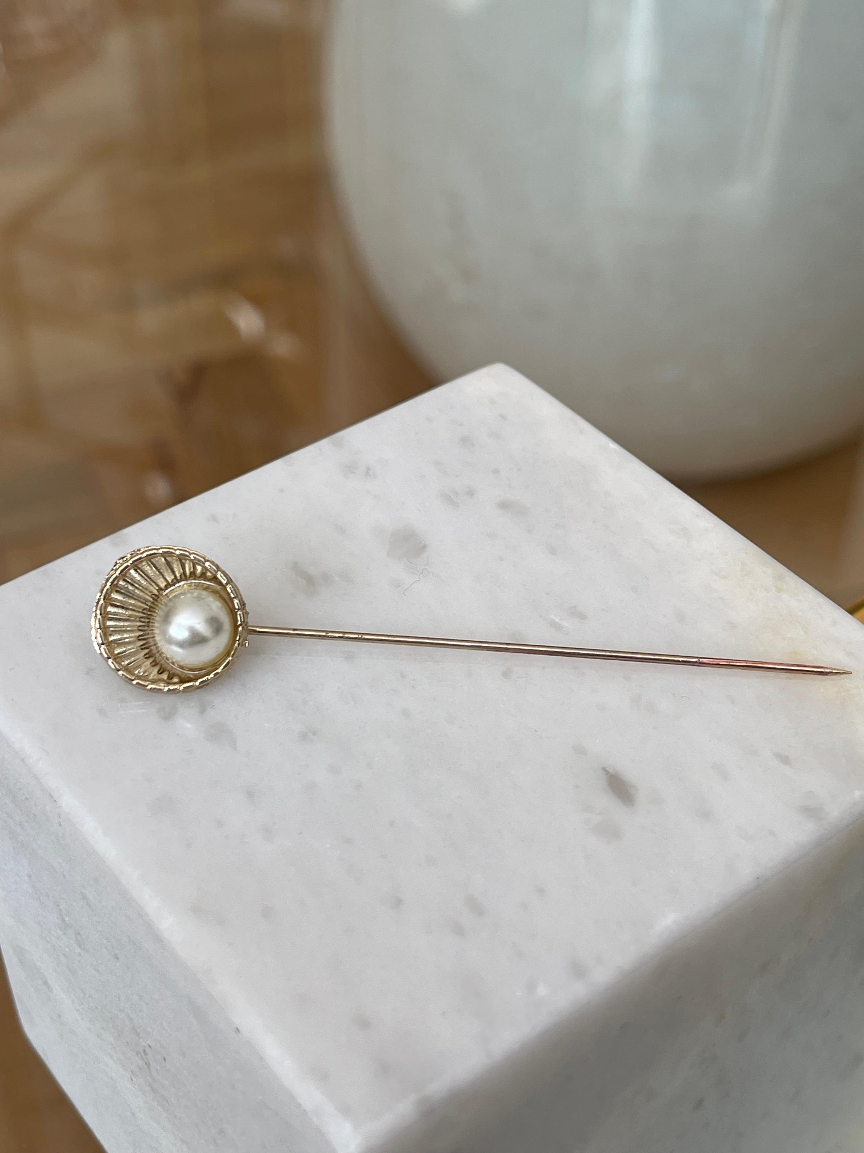 İSTİRİDYE YAKA İĞNESİ