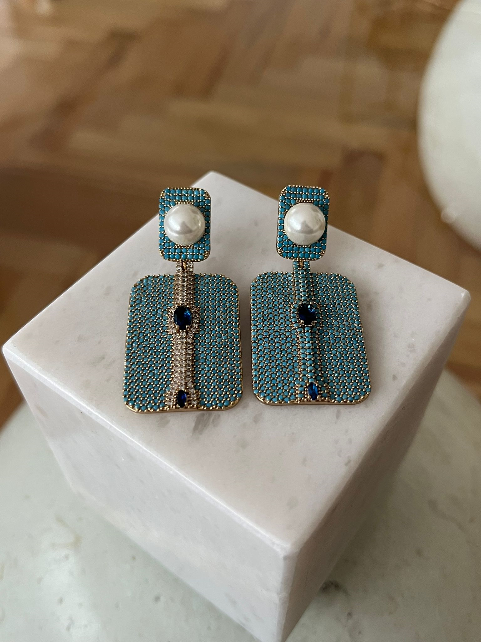 Tetra Earring