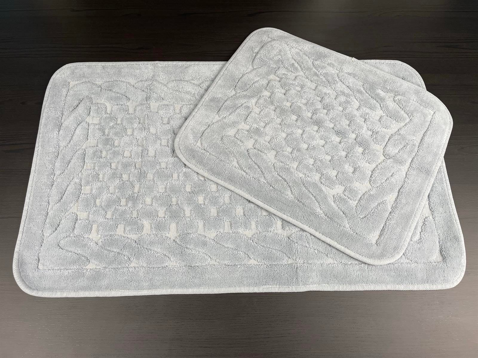 Netha Kaymaz Taban 2'li Pamuklu Banyo Paspası Gri Yıkanabilir Su Emici 60x100cm ve 50x60cm Krem Pamuklu Banyo Halısı