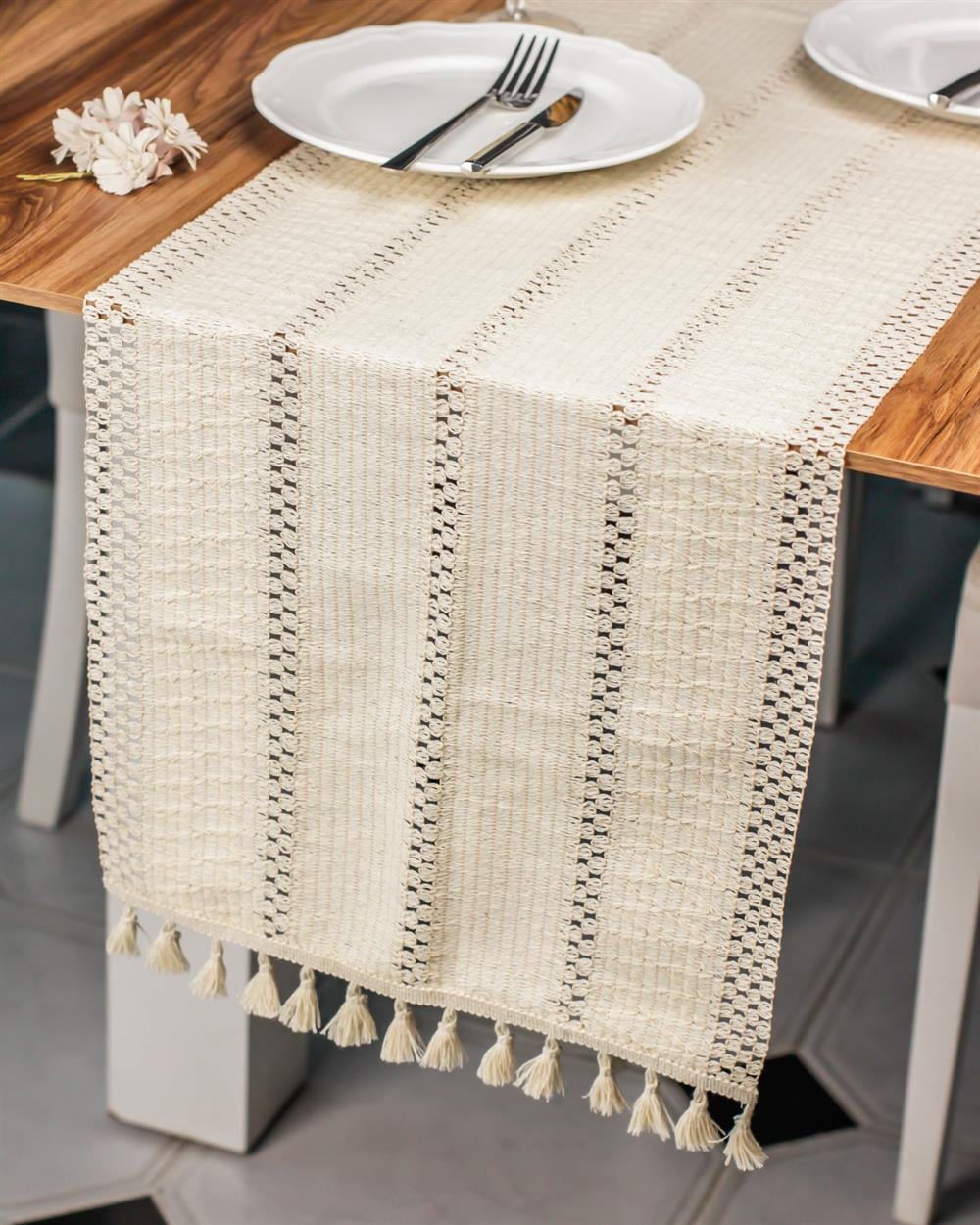 Runner Pamuk Dantel Püsküllü Krem Runner ,Sunum Örtüsü Dantel Bej 35x155 Cm Regina Runner Masa Örtüsü