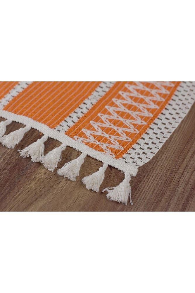 Örme Turuncu Runner , Püsküllü Organik Pamuk Dantel Örme Runner 35x155 Cm Regina Runner Masa ÖrtüsüSamimi bir yemek, aile içinde hoş bir akşam masanıza uyacak masa örtüleri ve runner'lar