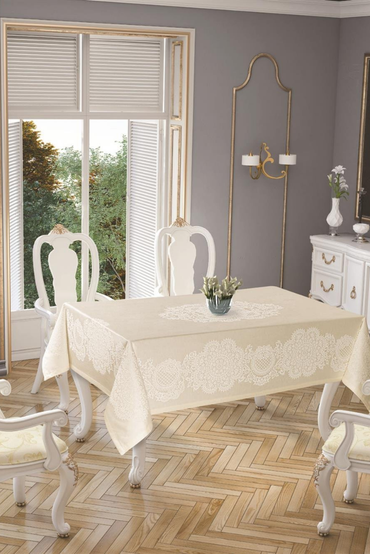 Royal Pano Lace Masa Örtüsü 8 Kişilik 150x220 cm Masa Örtüsü KremSamimi bir yemek, aile içinde hoş bir akşam masanıza uyacak masa örtüleri ve runner'lar