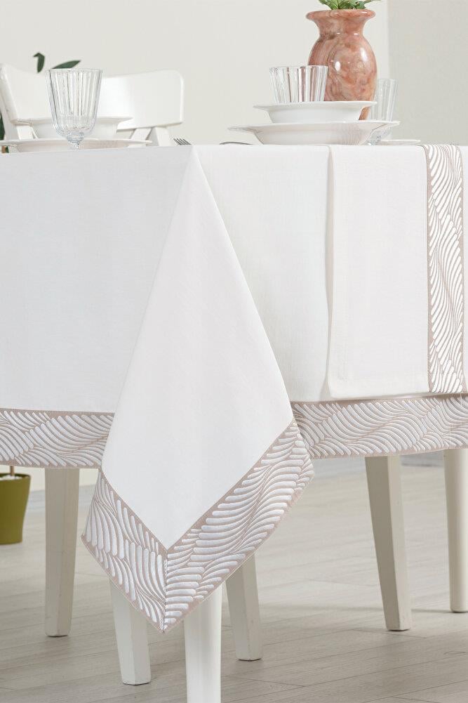 Alba Jakar Damla Desen Runnerlı Set Leke Tutmaz 160x260 Cm Lüks Masa Örtüsü 2 Runnerlı Set SiyahSamimi bir yemek, aile içinde hoş bir akşam masanıza uyacak masa örtüleri ve runner'lar