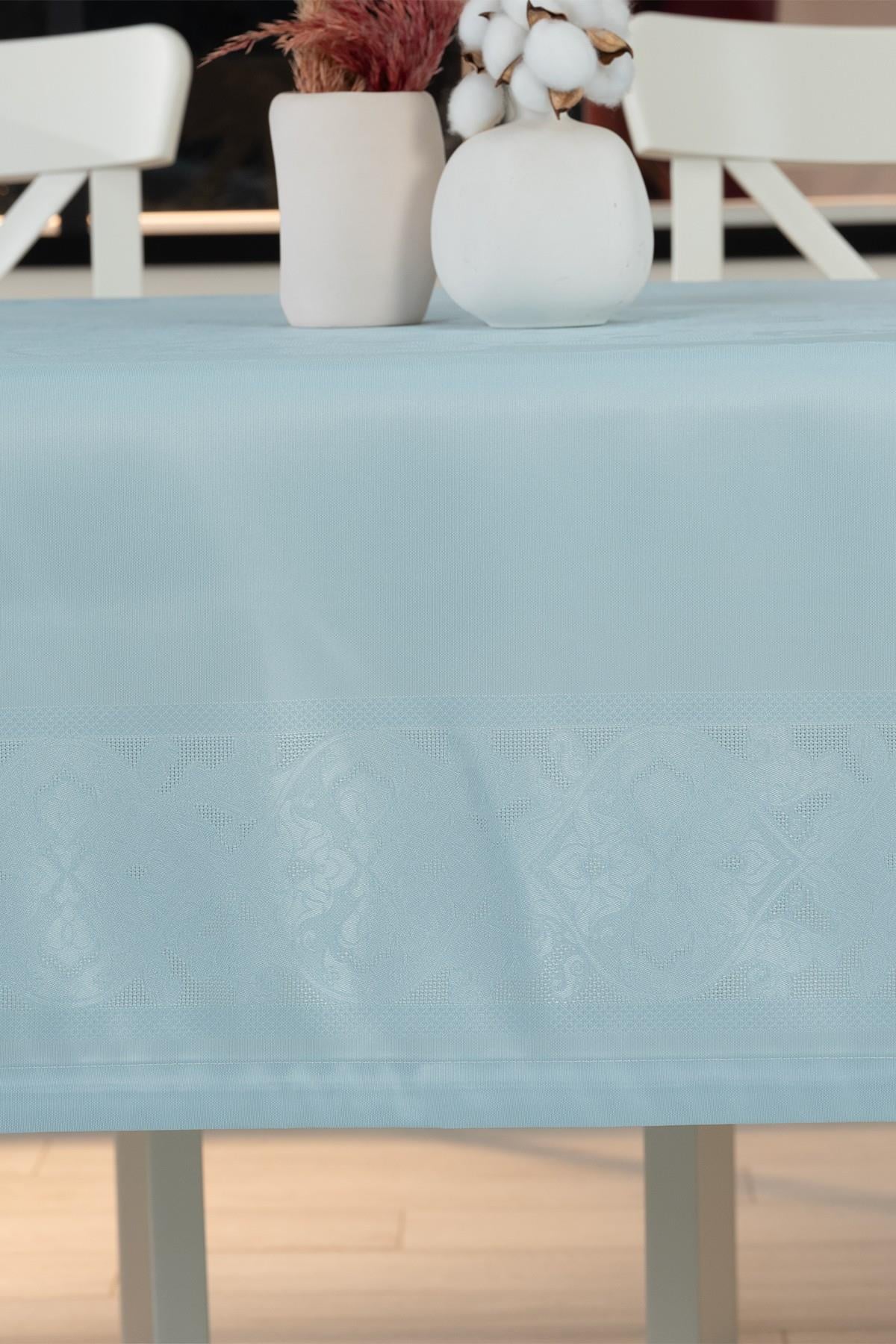 Pano Jumbo Masa Örtüsü Leke Tutmaz Polyester Jakarlı Pano 8 Kişilik Lüks Mint 150 x 220 cm Masa ÖrtüsüSamimi bir yemek, aile içinde hoş bir akşam masanıza uyacak masa örtüleri ve runner'lar