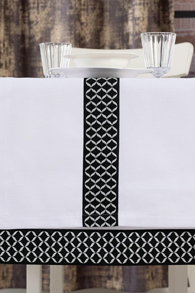 Alba Jakar Çember Desen Runnerlı Set Leke Tutmaz 160x220 Cm Lüks Masa Örtüsü 2 Runnerlı Set BeyazSamimi bir yemek, aile içinde hoş bir akşam masanıza uyacak masa örtüleri ve runner'lar