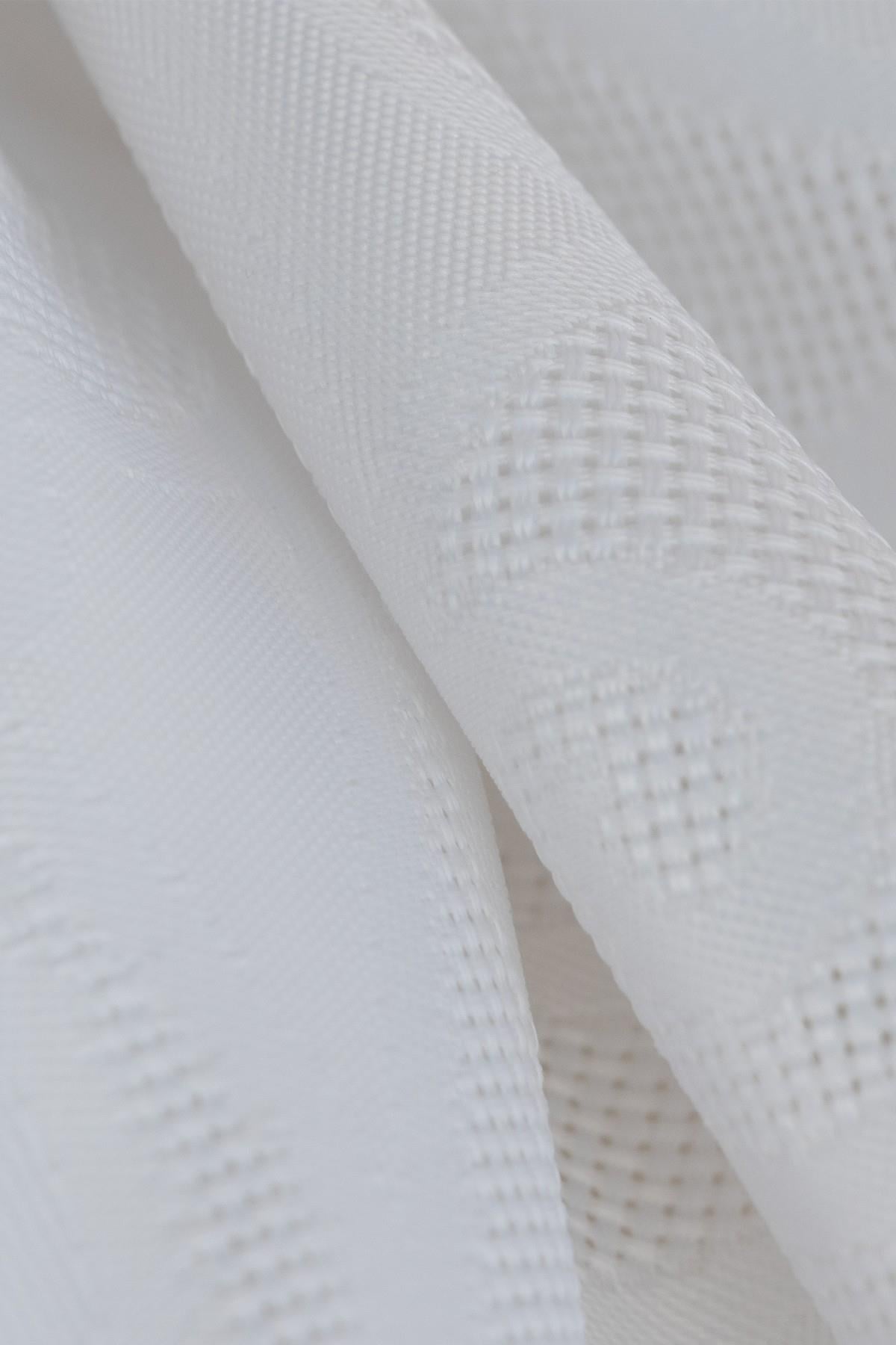 Pano Jumbo Masa Örtüsü Leke Tutmaz Polyester Jakarlı Pano 8 Kişilik Lüks Beyaz 150 x 220 cm Masa ÖrtüsüSamimi bir yemek, aile içinde hoş bir akşam masanıza uyacak masa örtüleri ve runner'lar