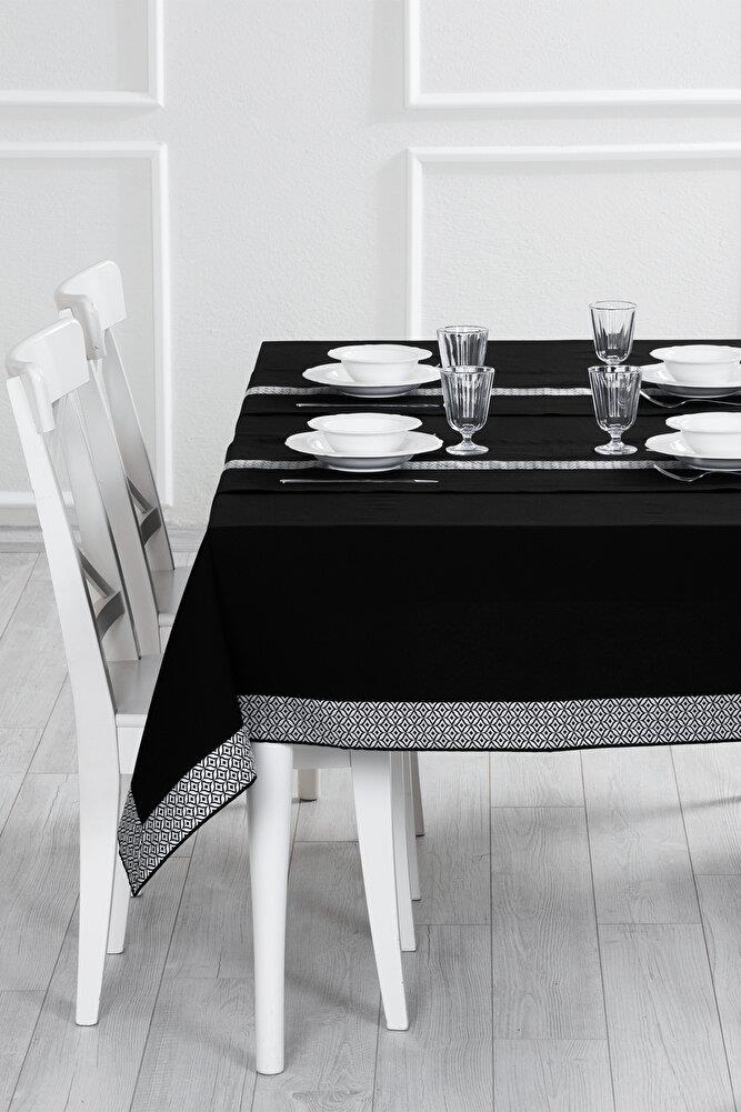 Alba Jakar Nokta Desen Leke Tutmaz Jakarlı 160x220 Cm Lüks 8 Kişilik Masa Örtüsü BeyazSamimi bir yemek, aile içinde hoş bir akşam masanıza uyacak masa örtüleri ve runner'lar