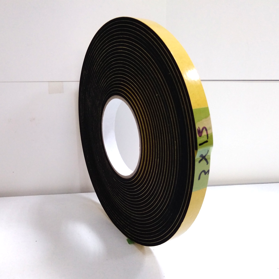 Contacall Kapı Pencere İzolasyon Bandı Yapışkan Sünger 3 mm Kalınlık 15 mm Genişlik 10 Metre Uzunluk / EPDM-3*15